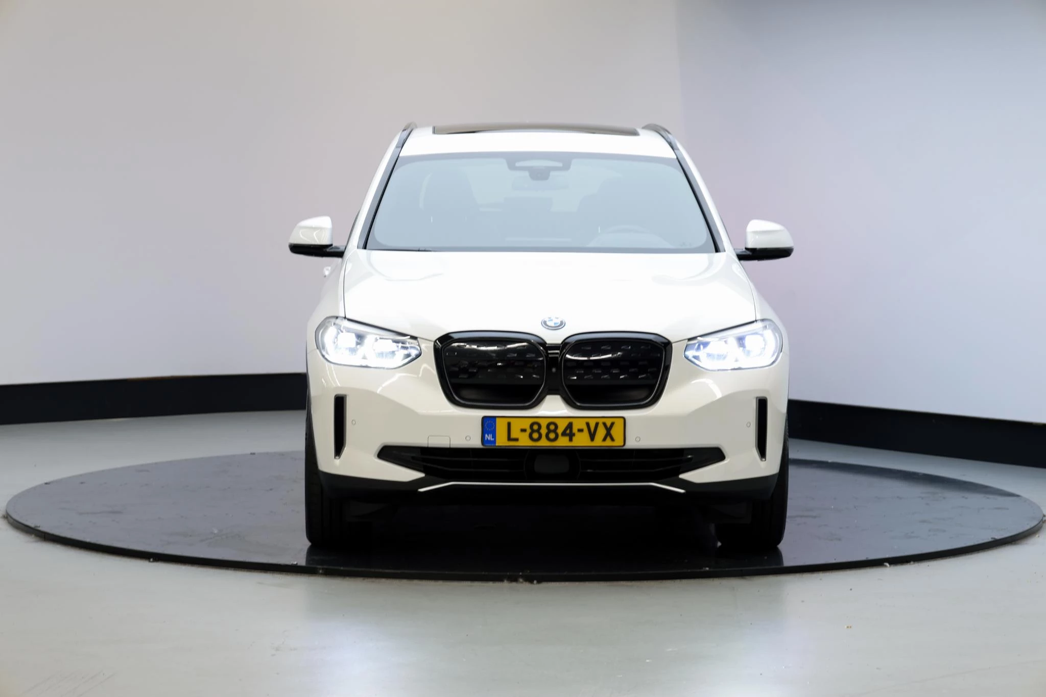 Hoofdafbeelding BMW iX3