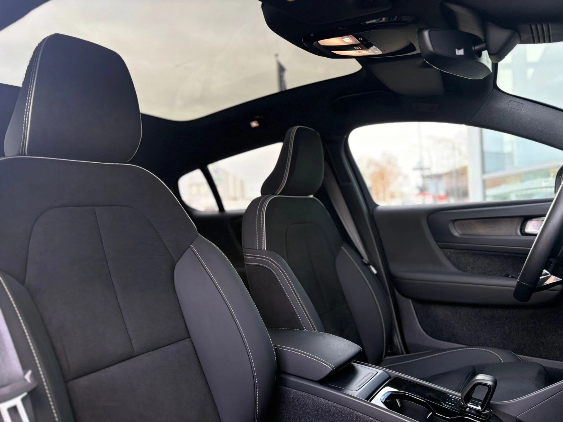 Hoofdafbeelding Volvo C40