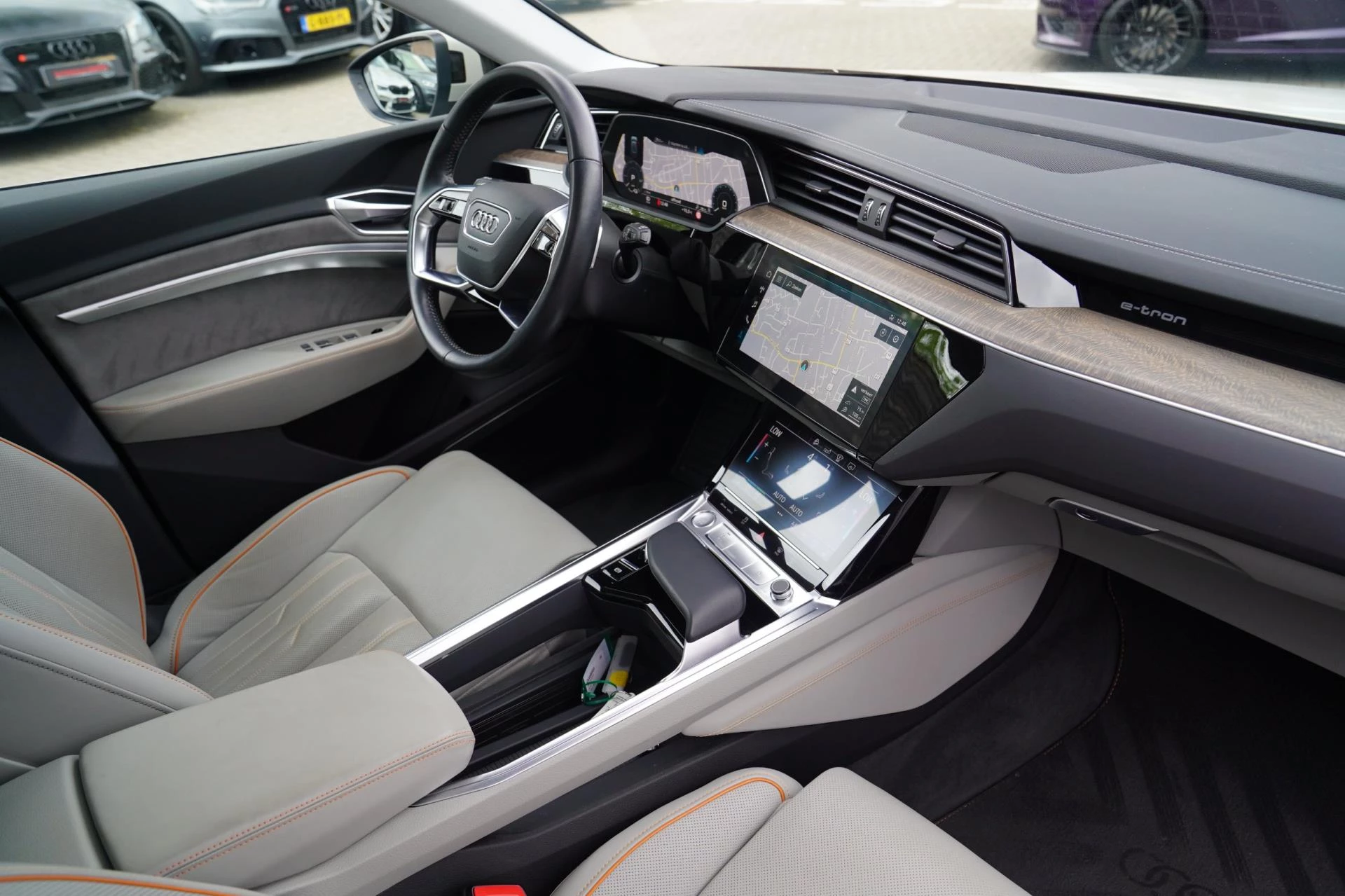 Hoofdafbeelding Audi e-tron