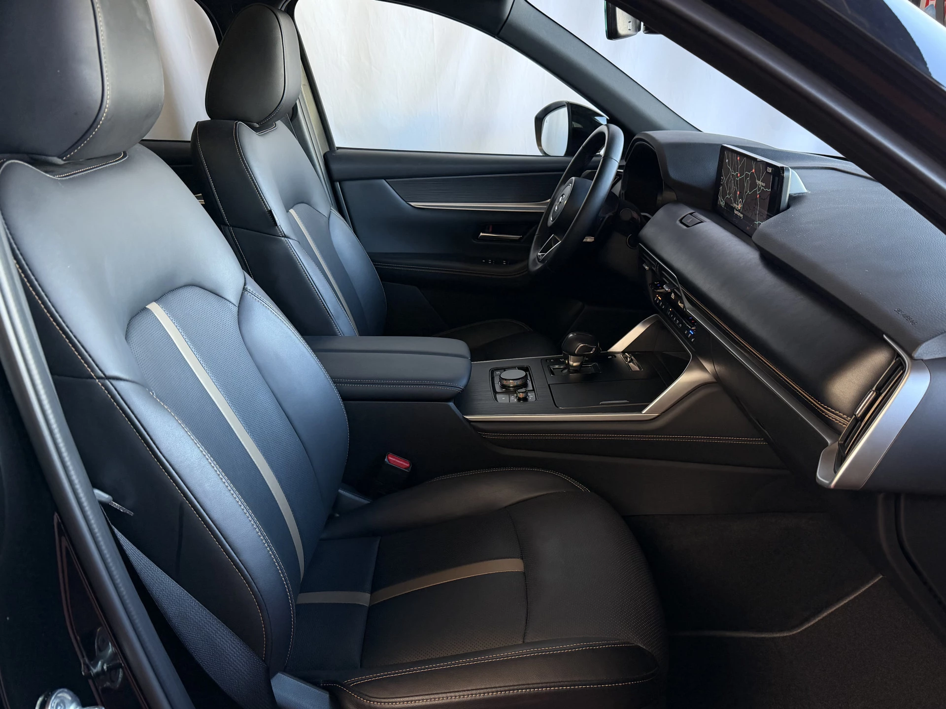 Hoofdafbeelding Mazda CX-60