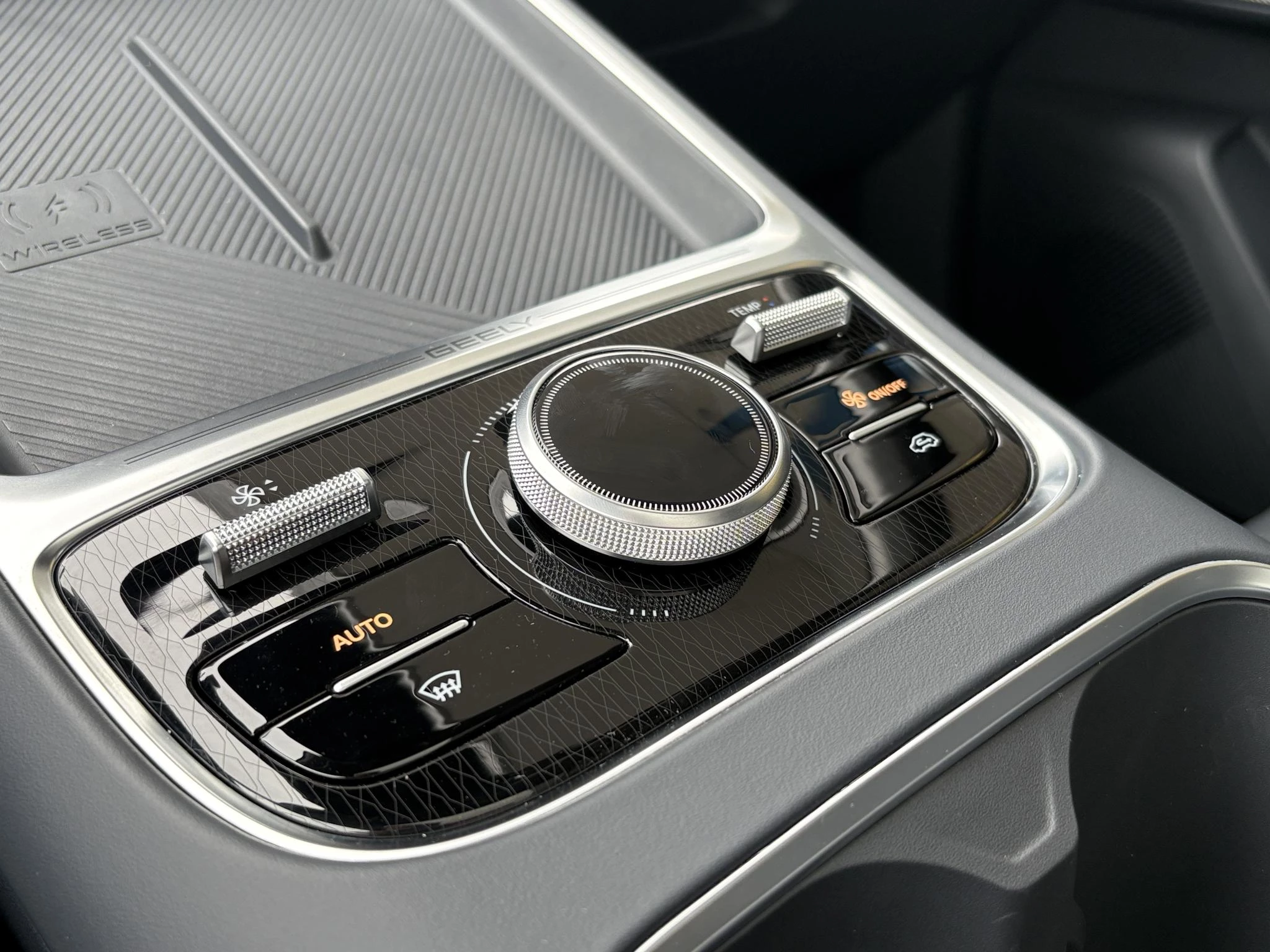Hoofdafbeelding Geely Starray EM-i