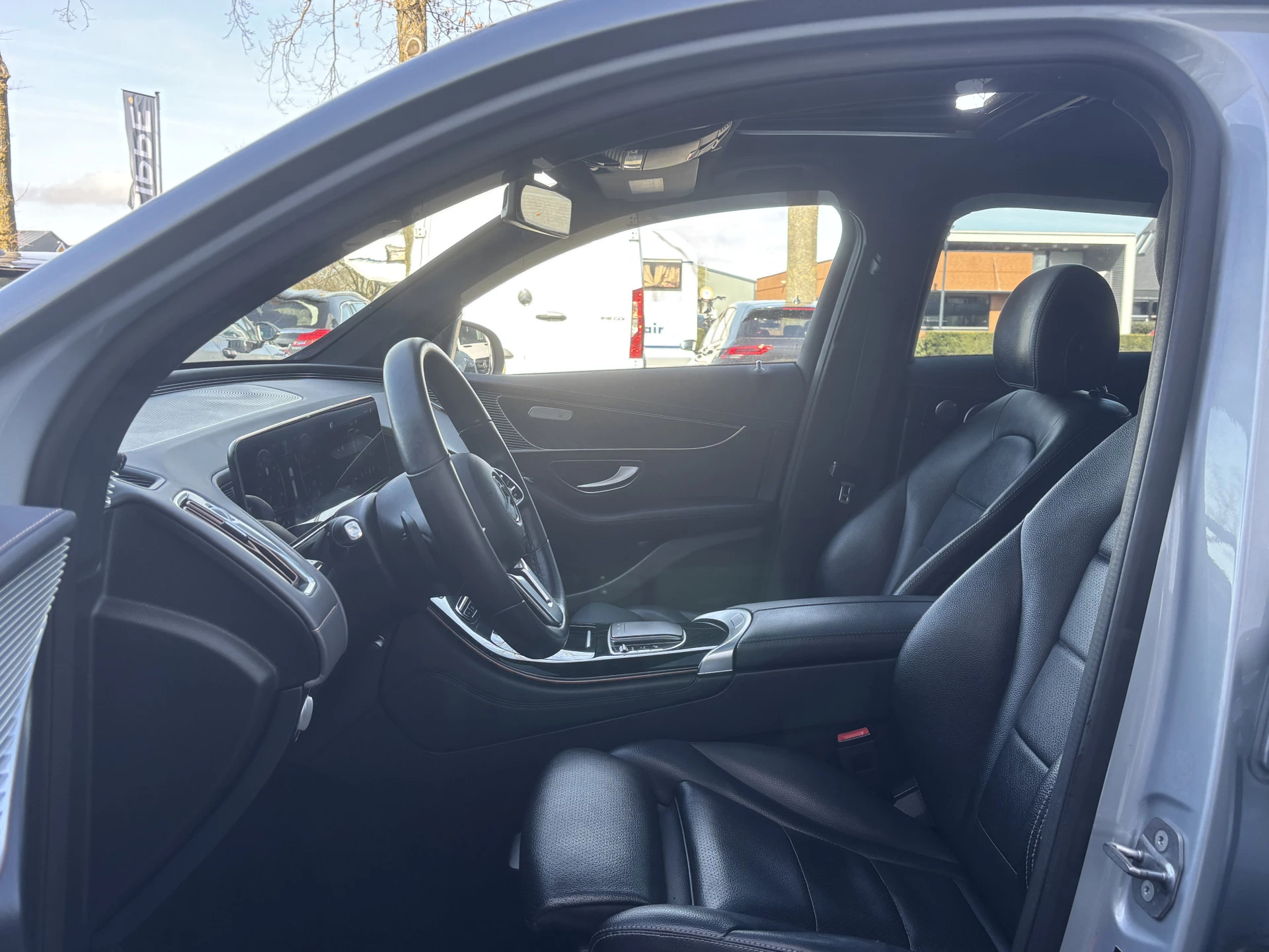 Hoofdafbeelding Mercedes-Benz EQC