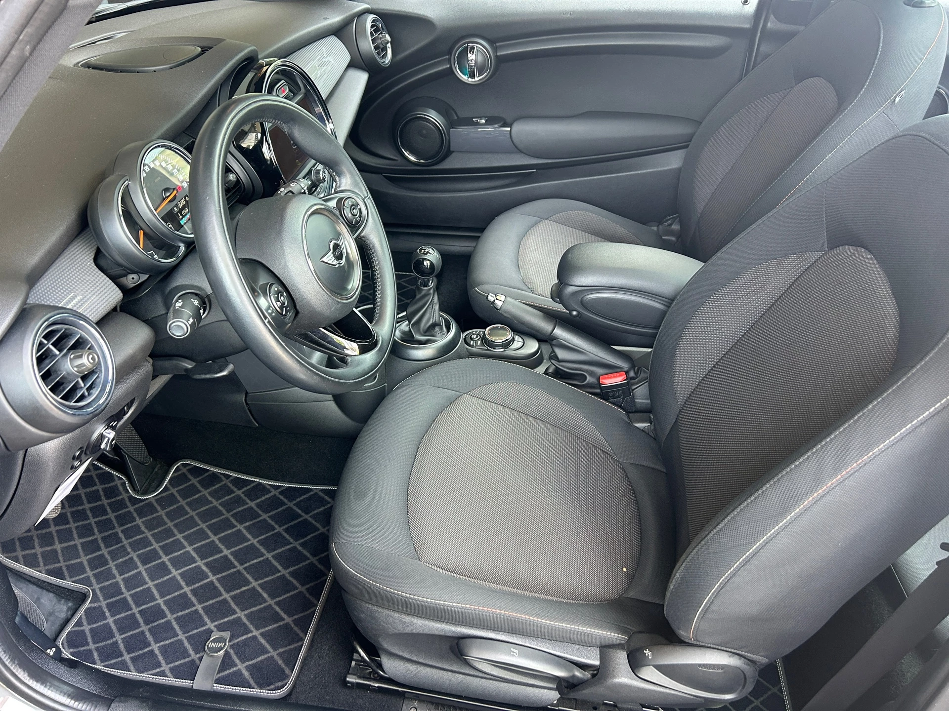 Hoofdafbeelding MINI 3-deurs