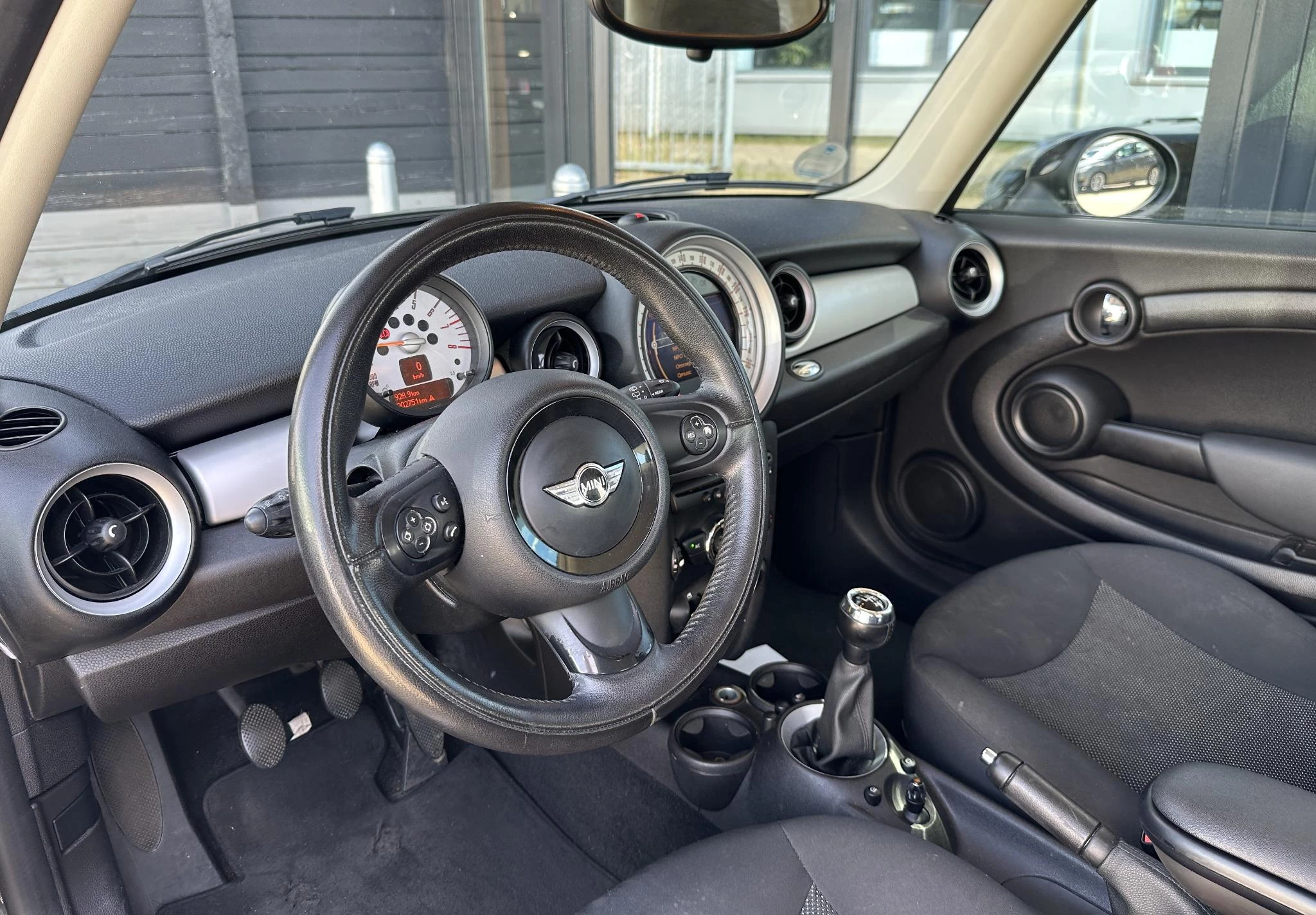 Hoofdafbeelding MINI One