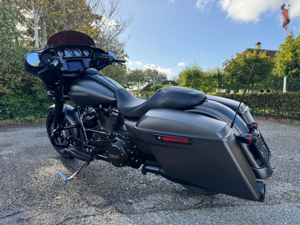 Hoofdafbeelding Harley-Davidson Street Glide