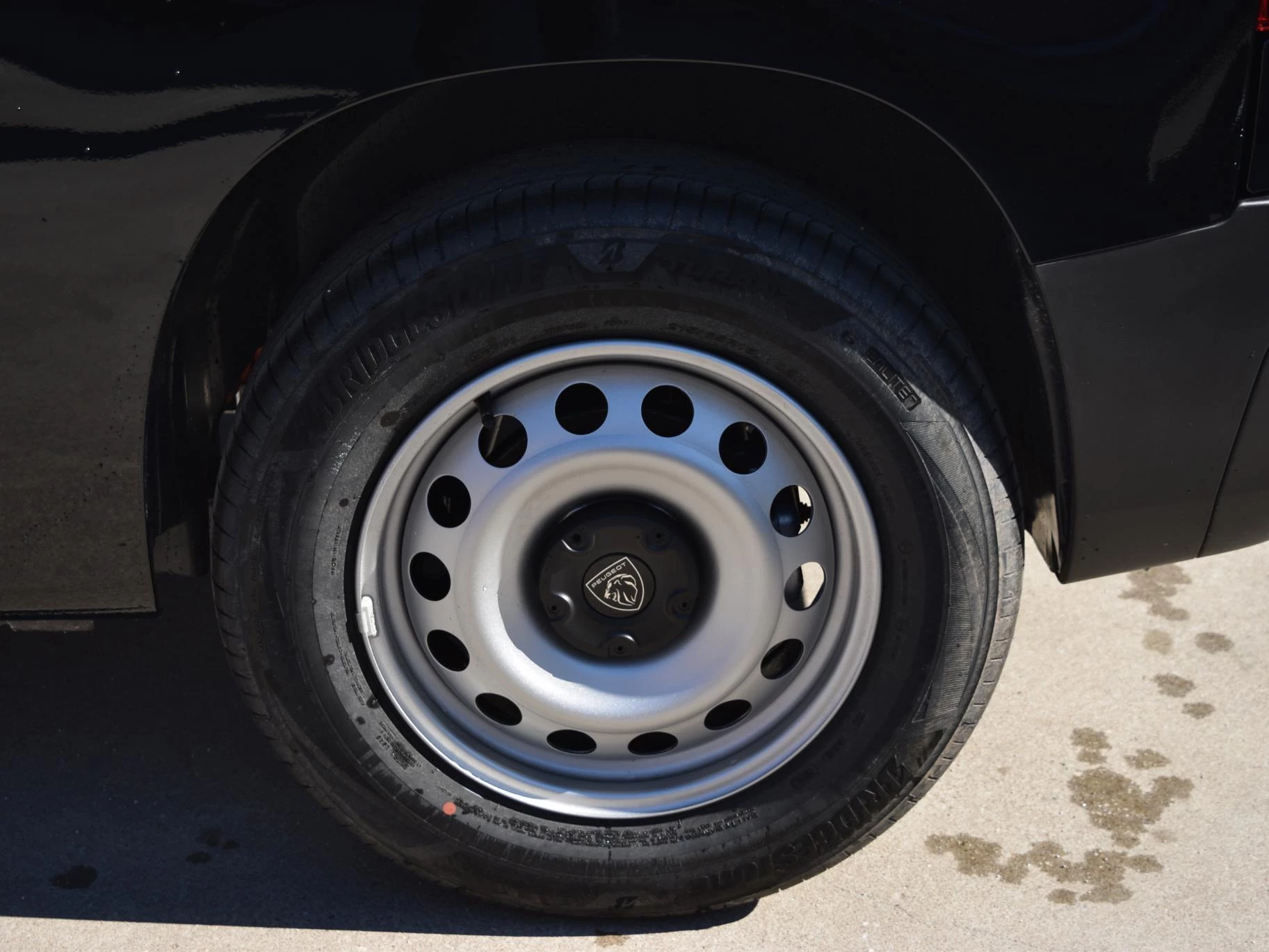 Hoofdafbeelding Peugeot e-Partner