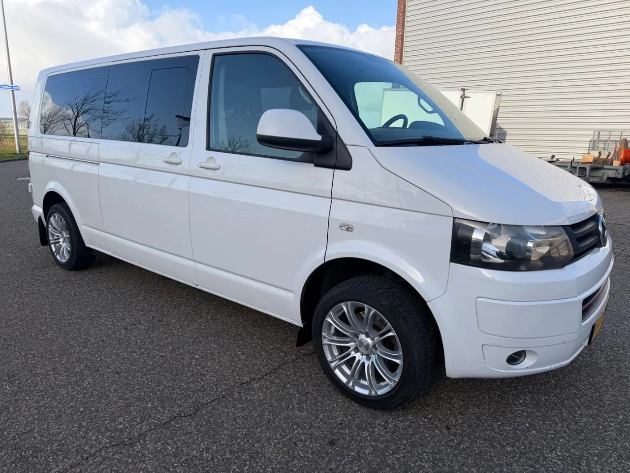 Hoofdafbeelding Volkswagen T5 BUSINESS VAN