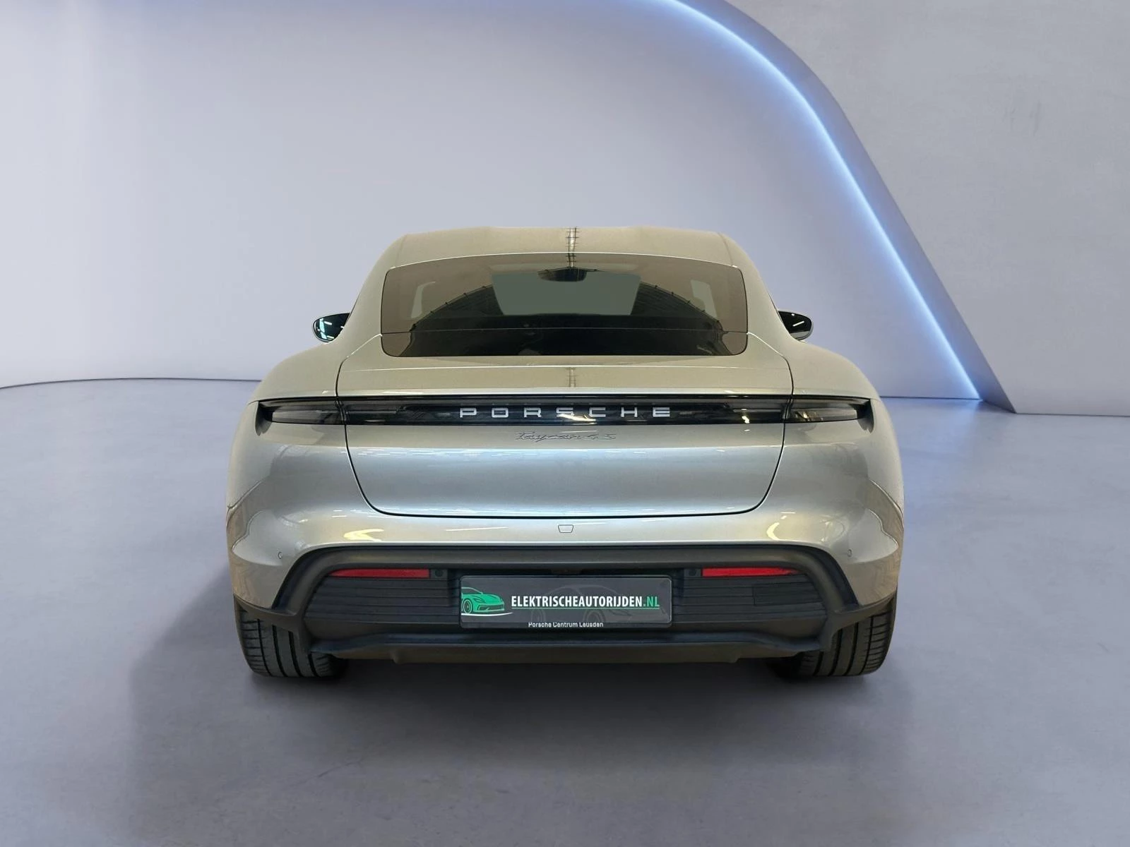 Hoofdafbeelding Porsche Taycan