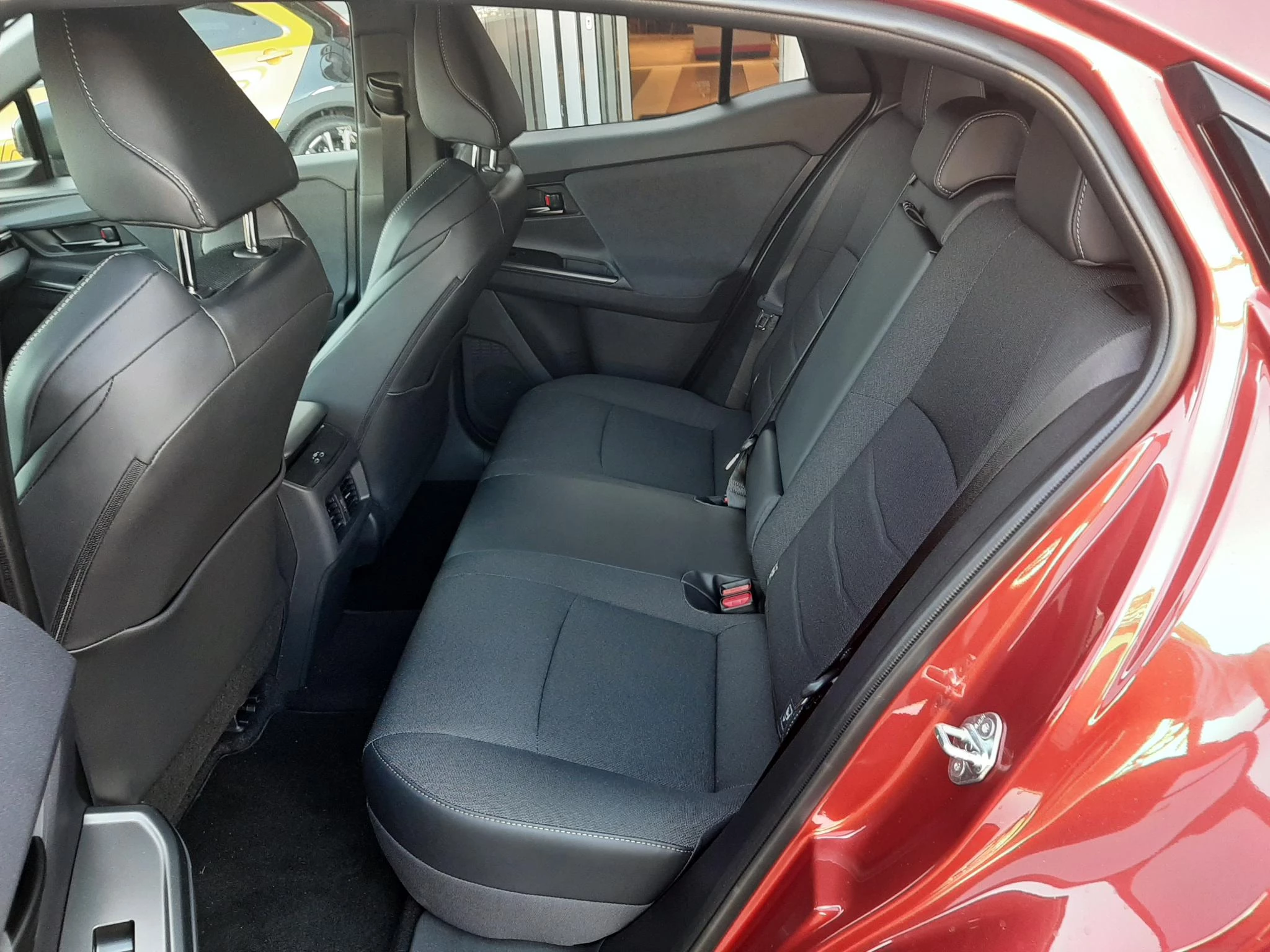 Hoofdafbeelding Toyota C-HR+