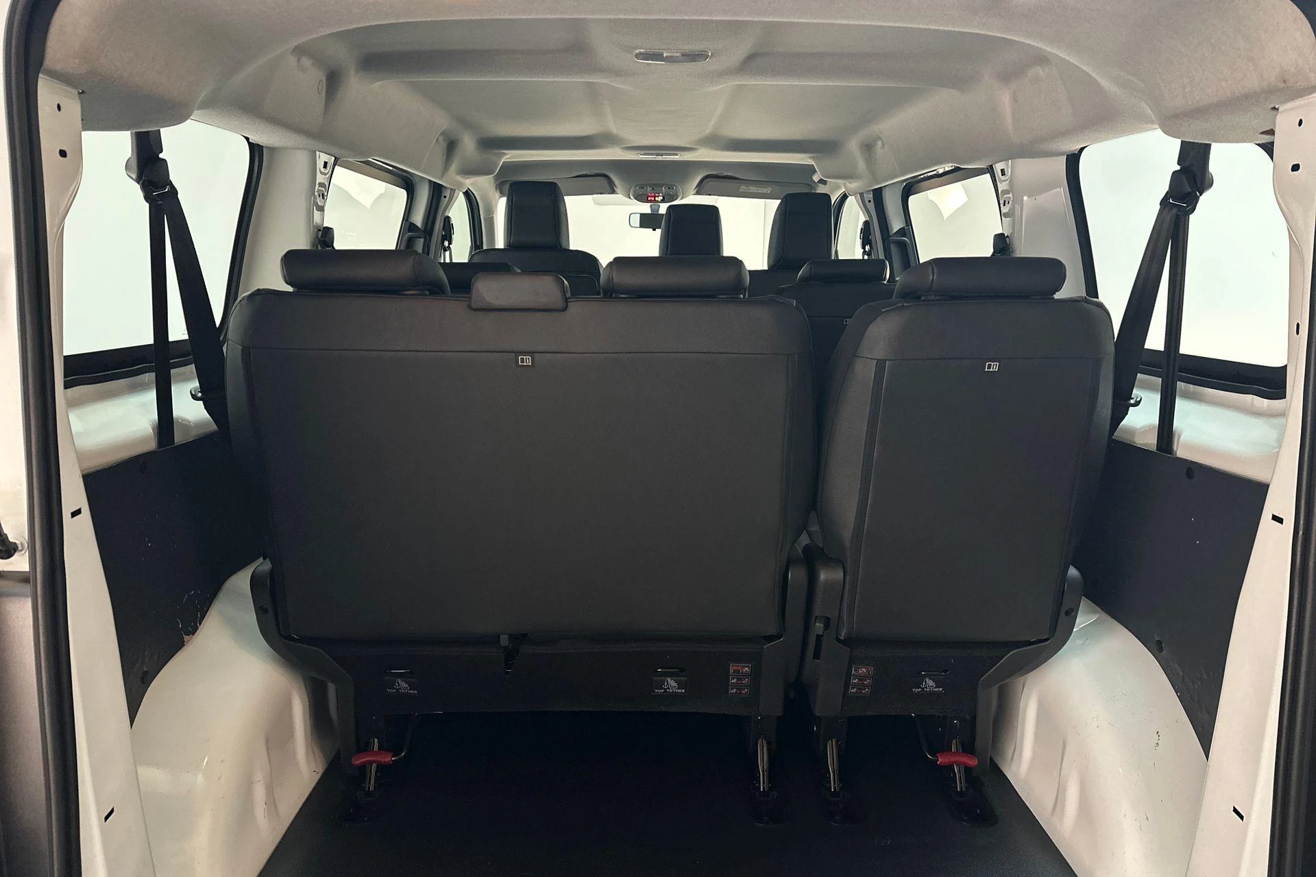 Hoofdafbeelding Peugeot Traveller