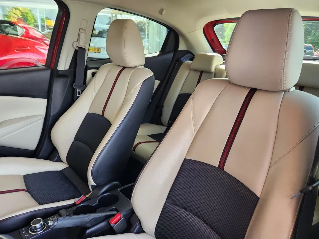 Hoofdafbeelding Mazda 2