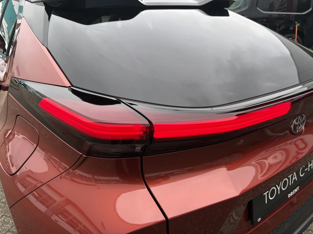 Hoofdafbeelding Toyota C-HR