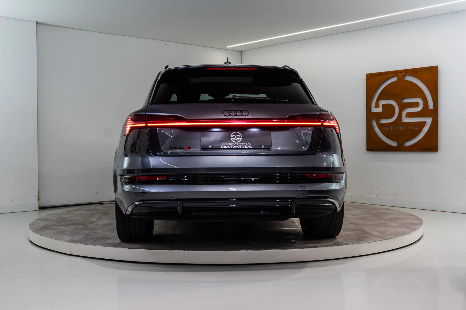 Hoofdafbeelding Audi e-tron