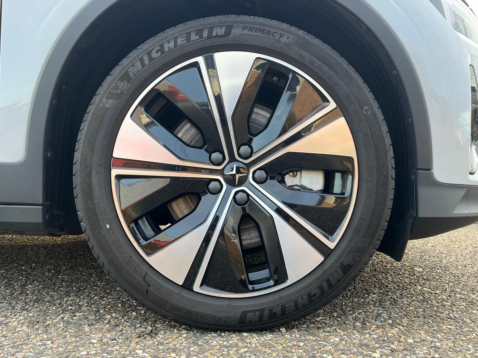 Hoofdafbeelding Polestar 2