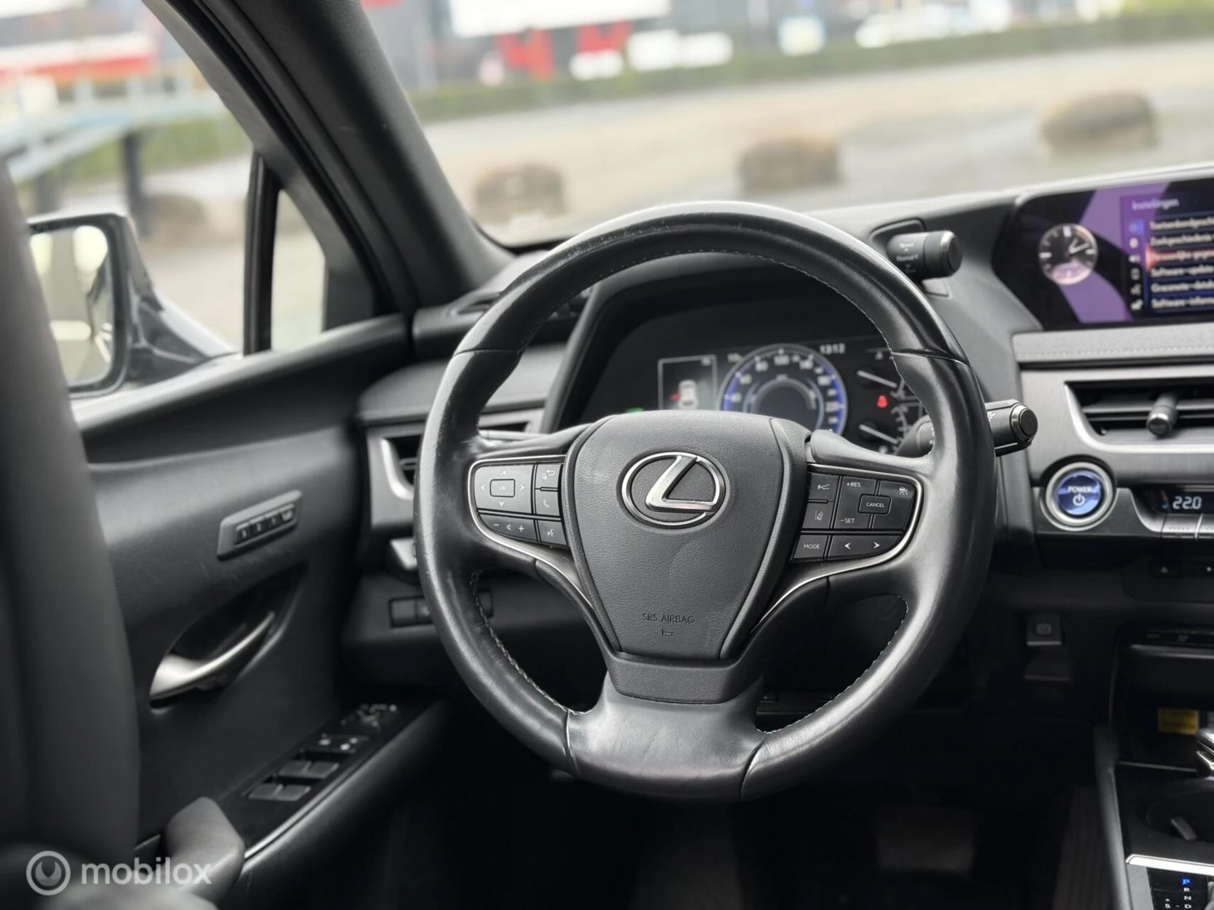 Hoofdafbeelding Lexus UX