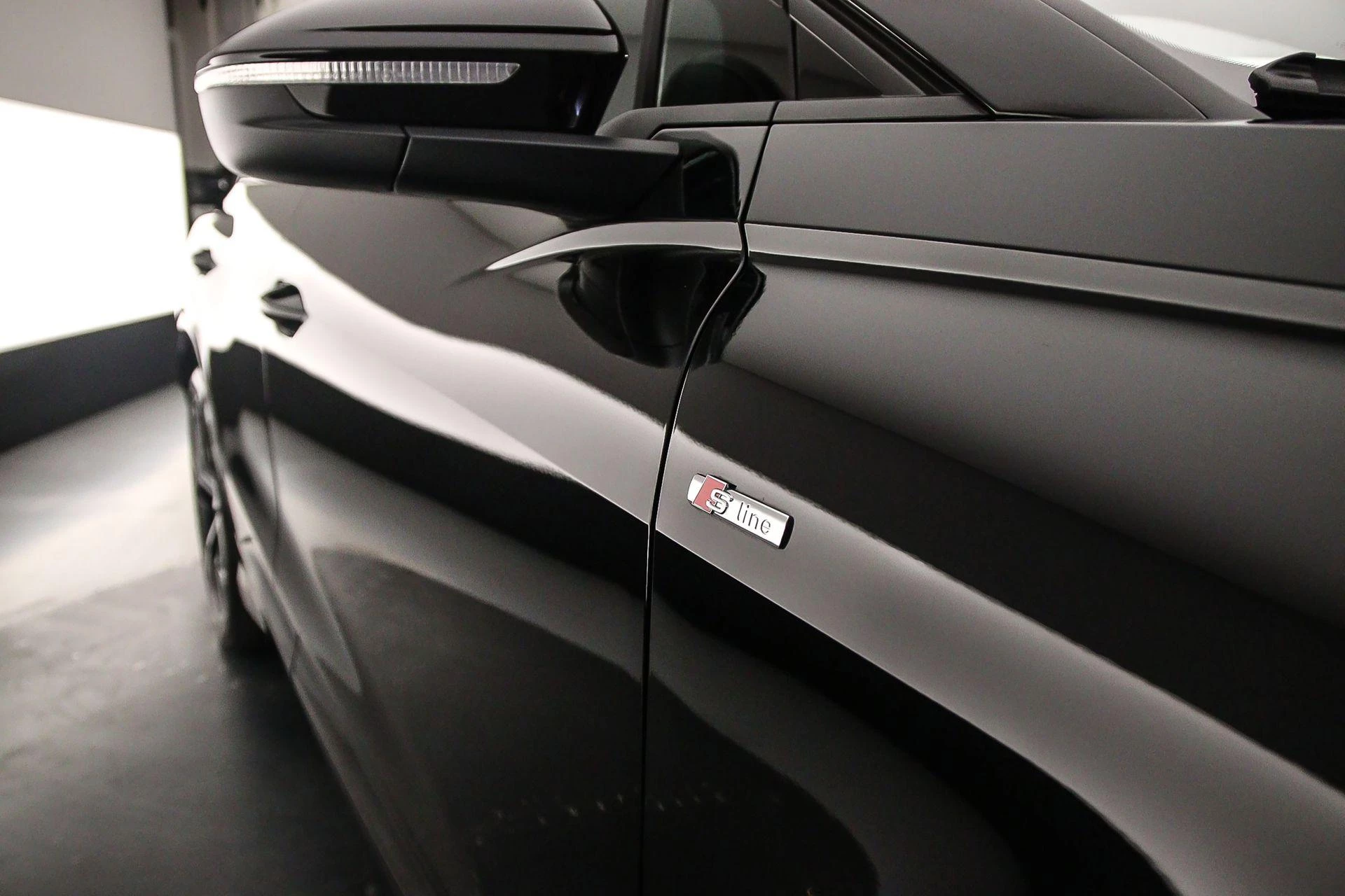 Hoofdafbeelding Audi Q4 e-tron