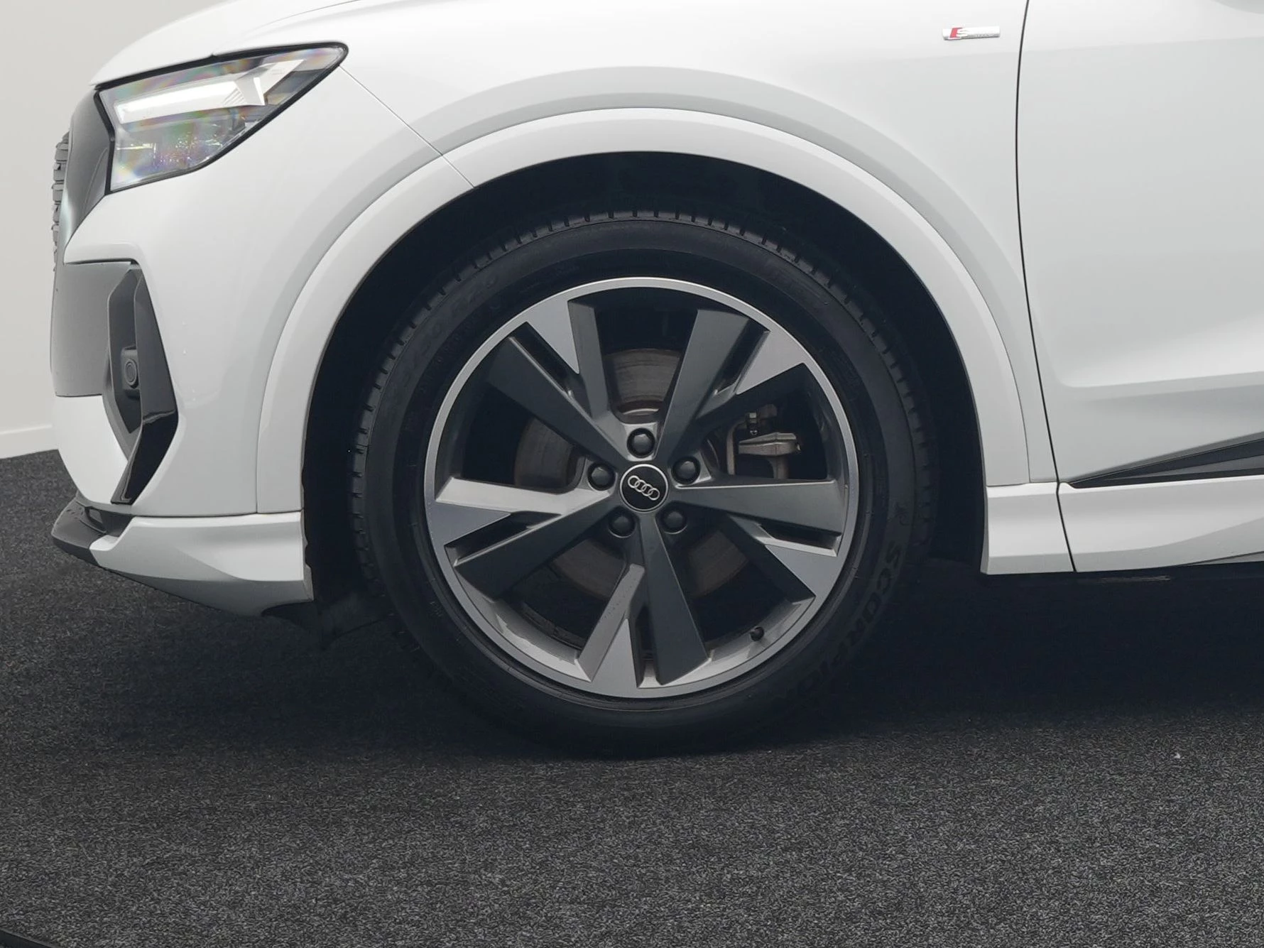 Hoofdafbeelding Audi Q4 e-tron