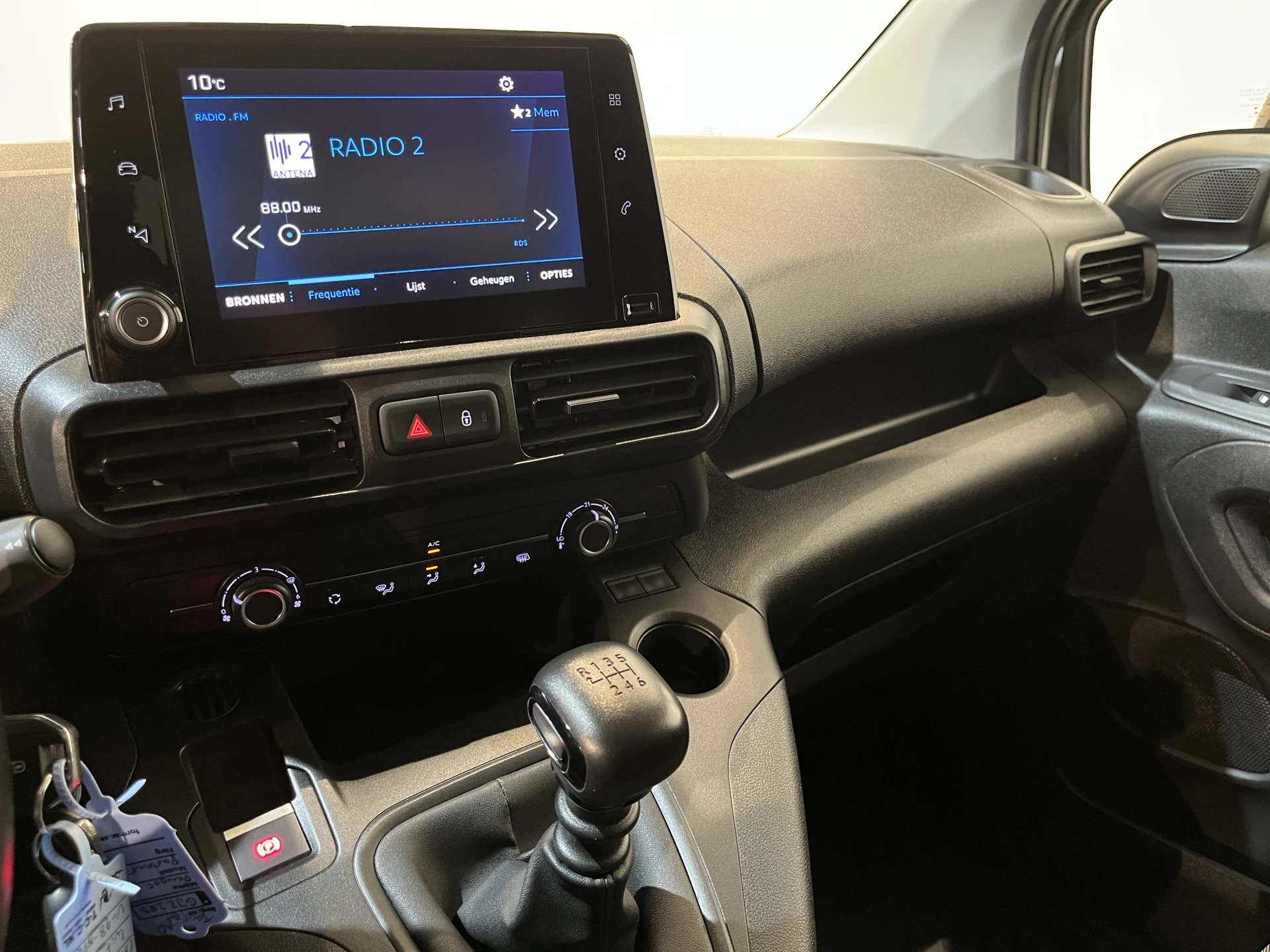 Hoofdafbeelding Peugeot Partner