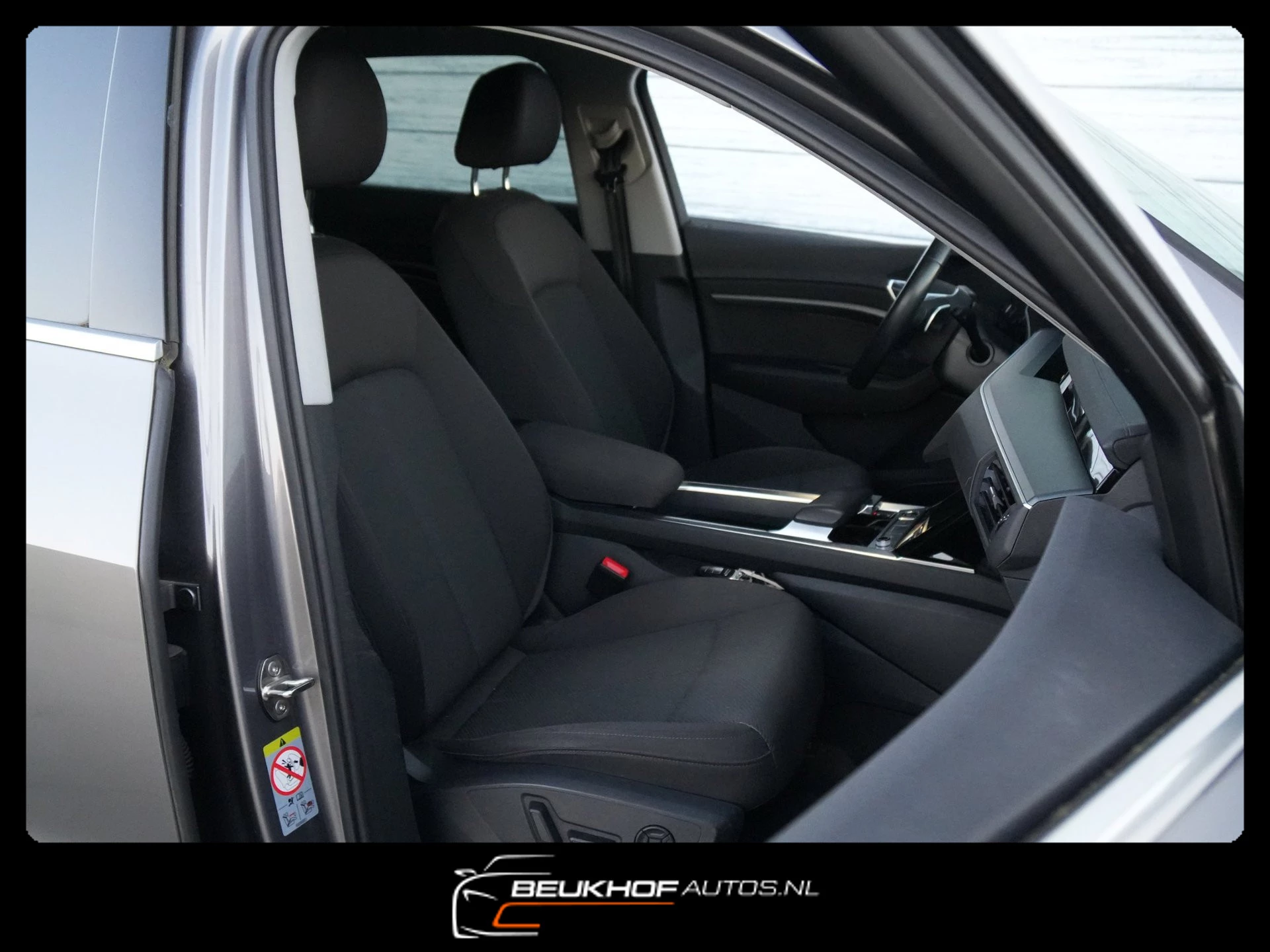 Hoofdafbeelding Audi e-tron