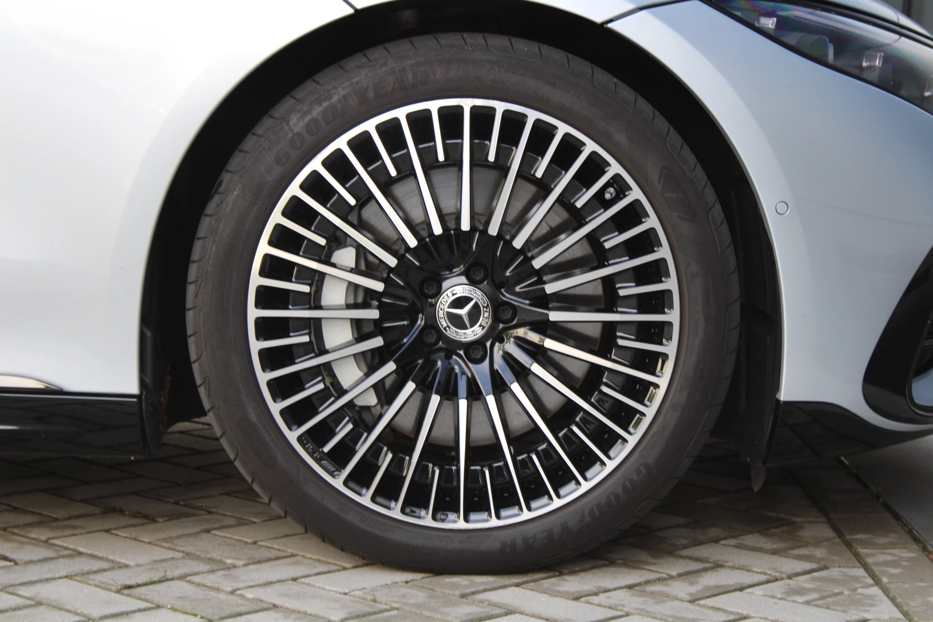 Hoofdafbeelding Mercedes-Benz EQS