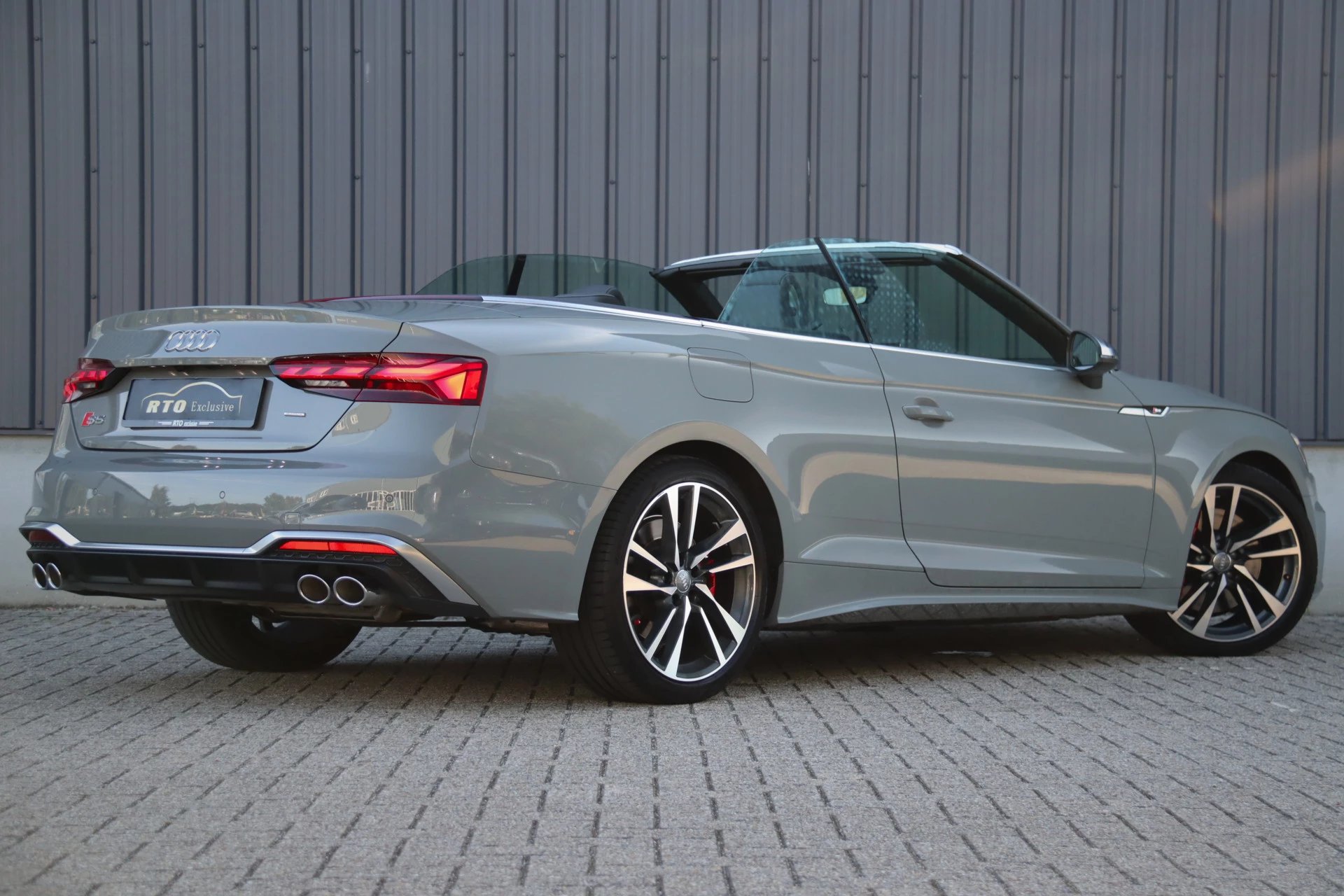 Hoofdafbeelding Audi S5