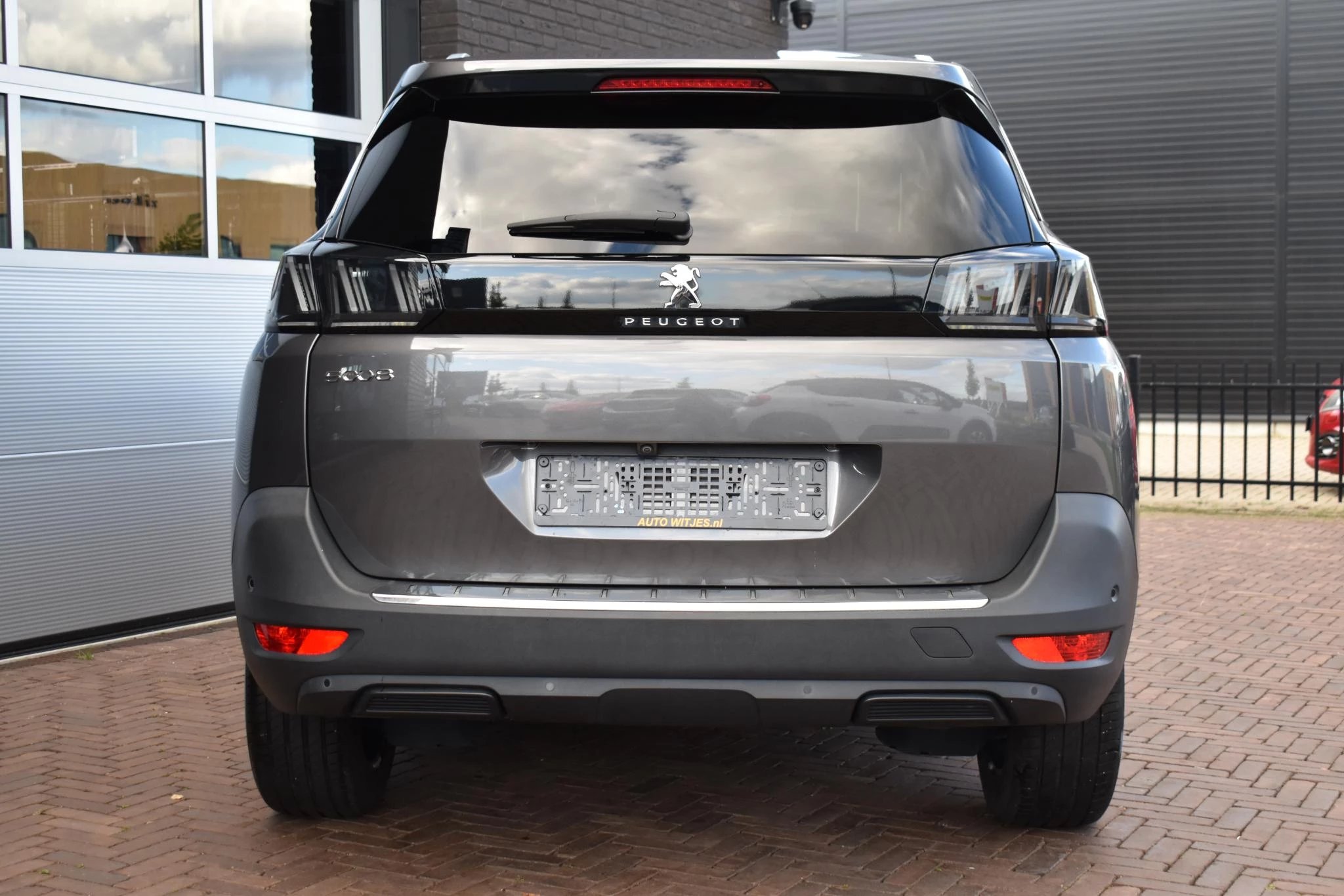 Hoofdafbeelding Peugeot 5008