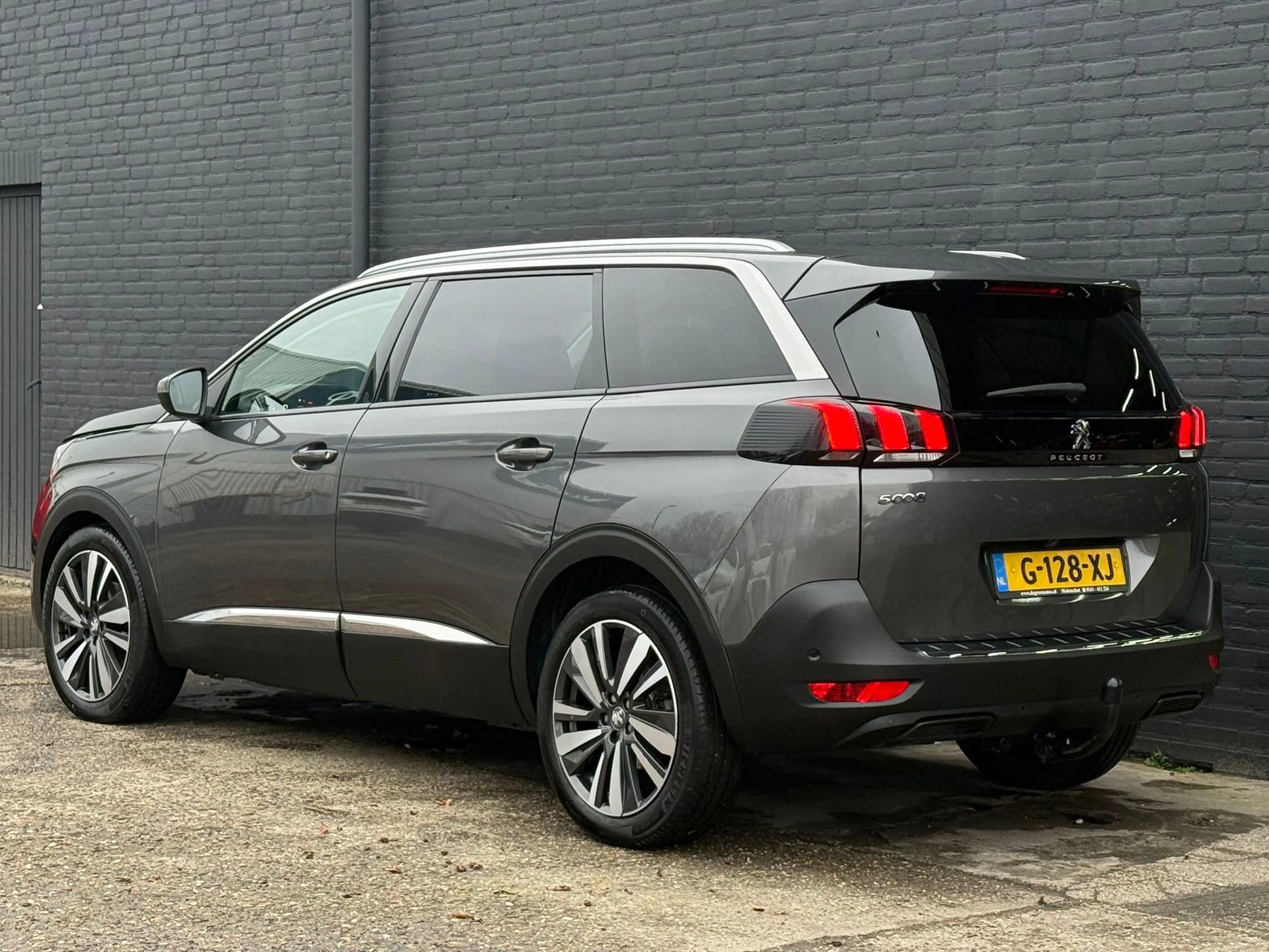 Hoofdafbeelding Peugeot 5008