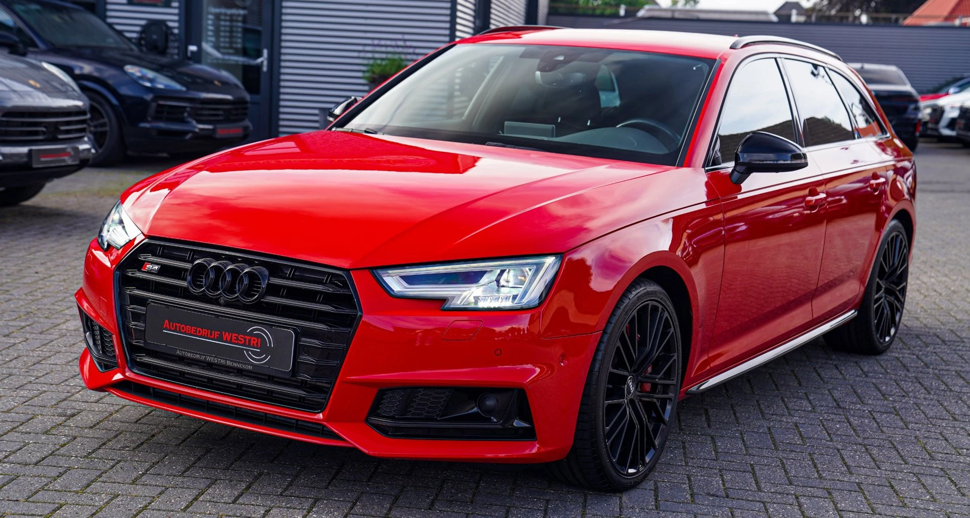 Hoofdafbeelding Audi S4