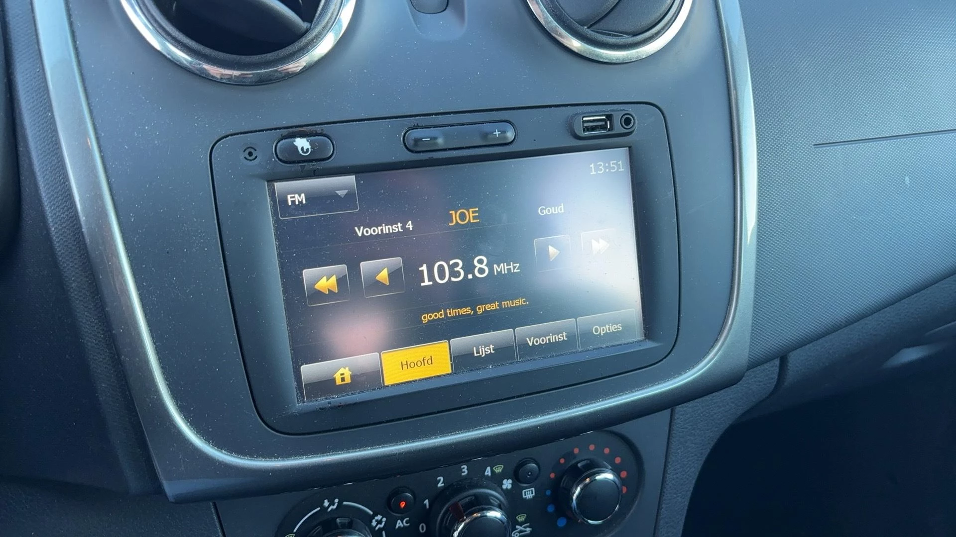 Hoofdafbeelding Dacia Logan