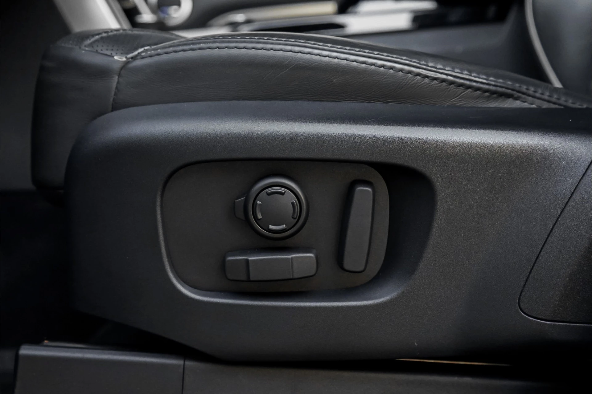Hoofdafbeelding Land Rover Discovery