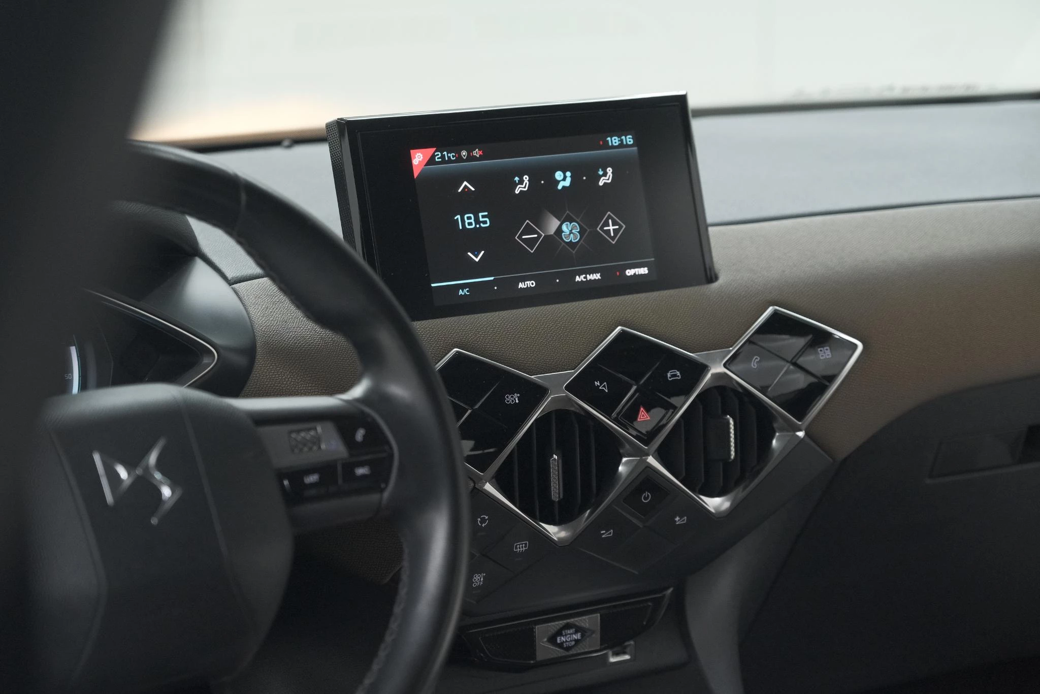 Hoofdafbeelding DS DS 3