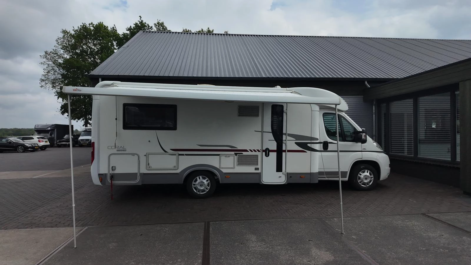 Hoofdafbeelding Adria CORAL S 670 SLL