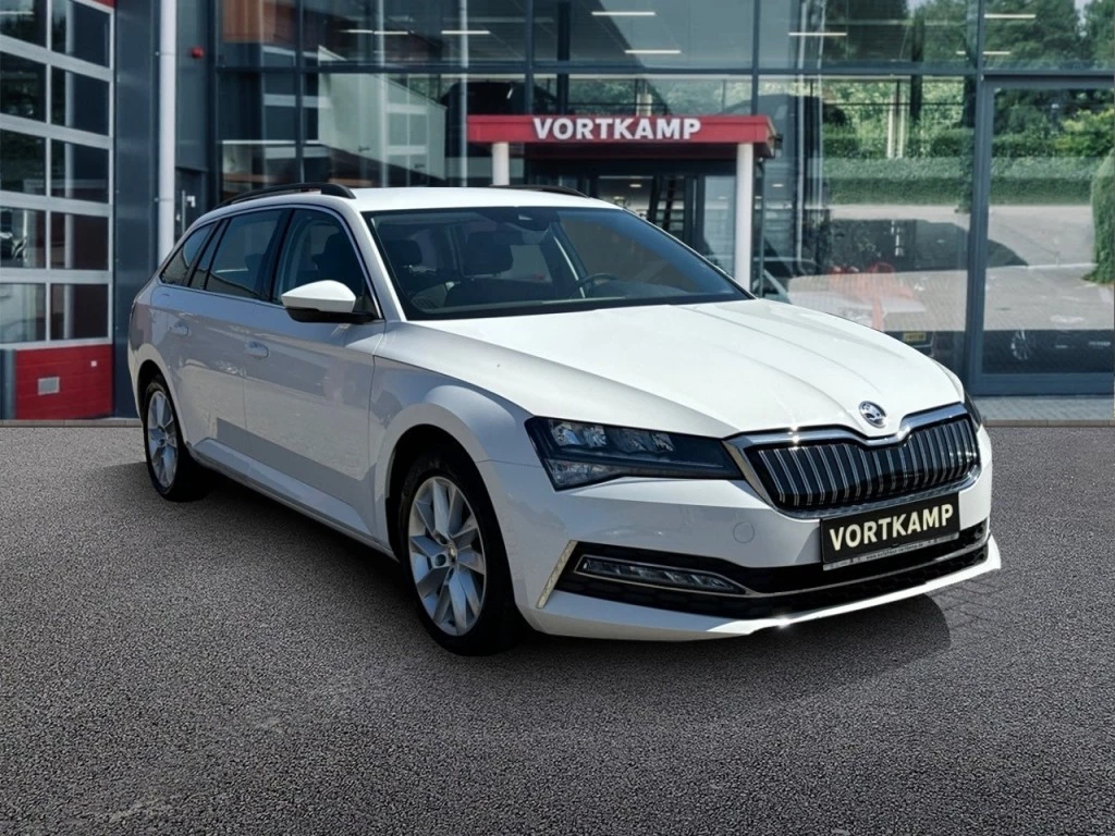 Hoofdafbeelding Škoda Superb