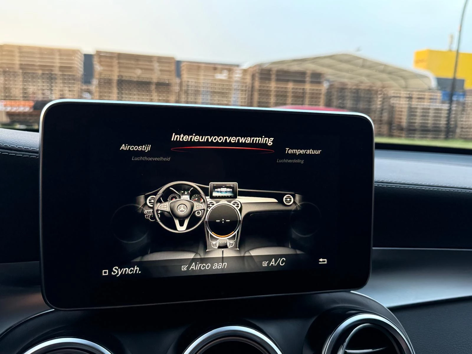 Hoofdafbeelding Mercedes-Benz GLC