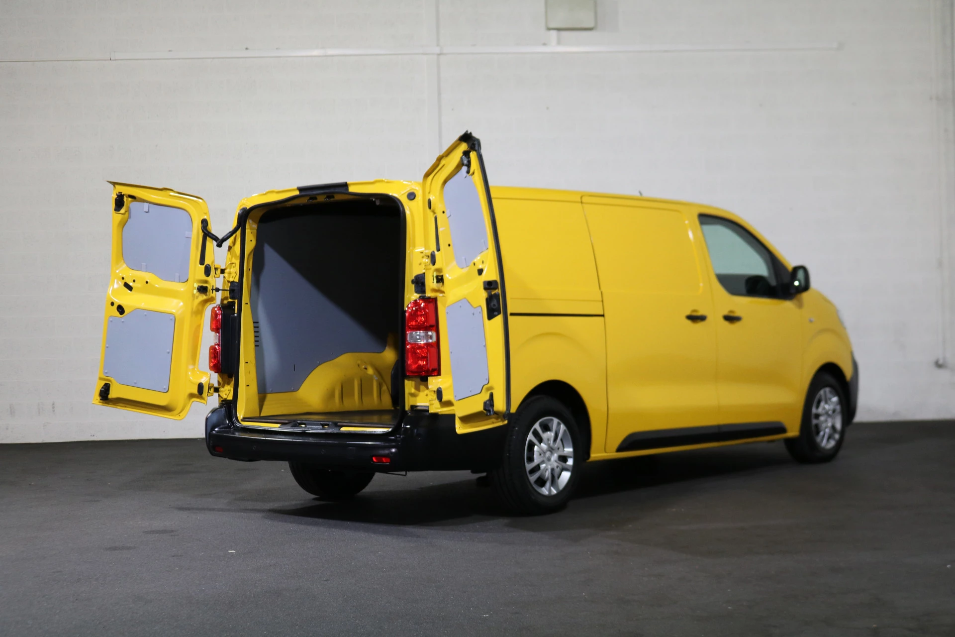 Hoofdafbeelding Opel Vivaro-e