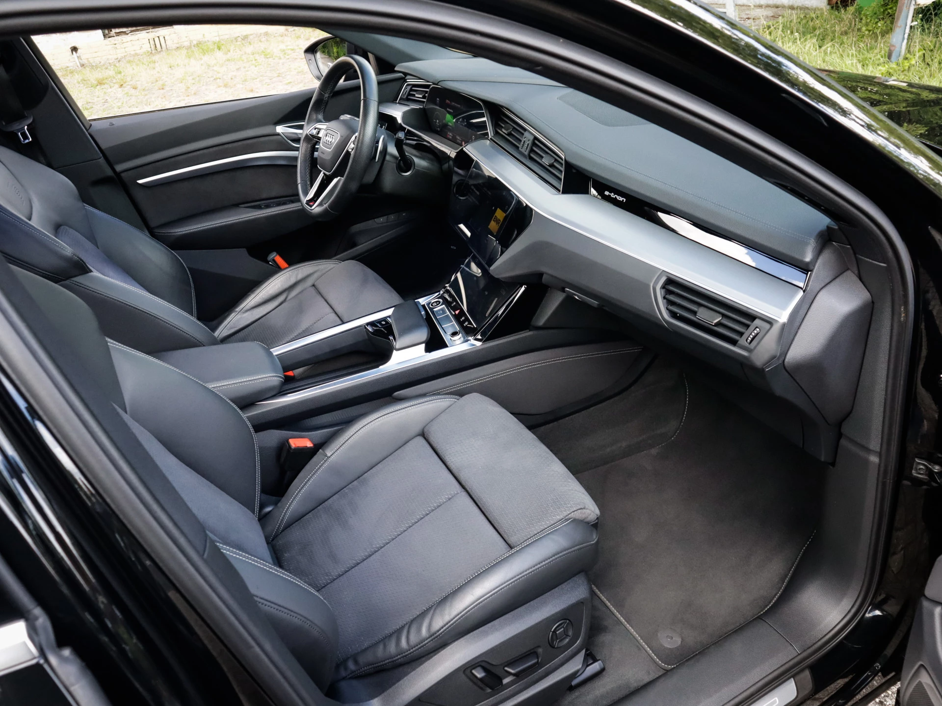 Hoofdafbeelding Audi e-tron