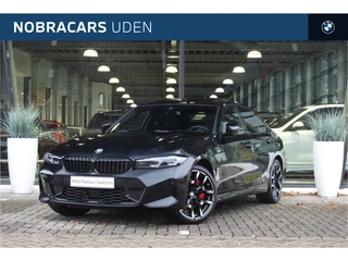 Hoofdafbeelding BMW 3 Serie BMW 3 Serie 330e M Sport Automaat / Schuif-kanteldak / Sportstoelen / Adaptieve LED / Achteruitrijcamera / Comfort Access / Active Cruise Control / Stuurverwarming