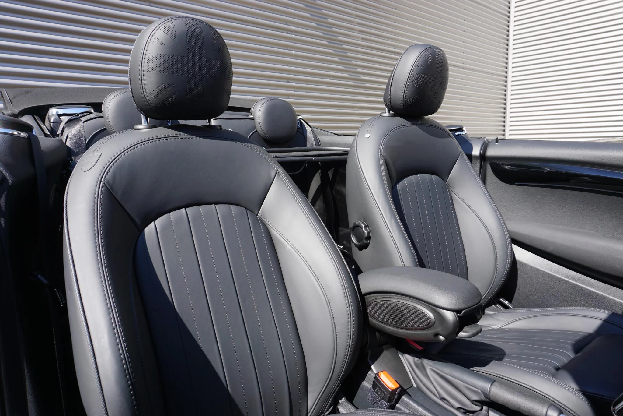 Hoofdafbeelding MINI Cooper Cabrio