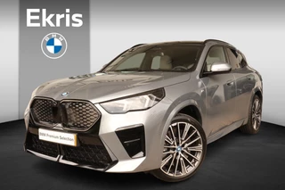 BMW iX2 eDrive20 67kWh M-Sportpakket Pro / Panoramadak / Elektr. Trekhaak / Innovation Pack / Comfort Pack