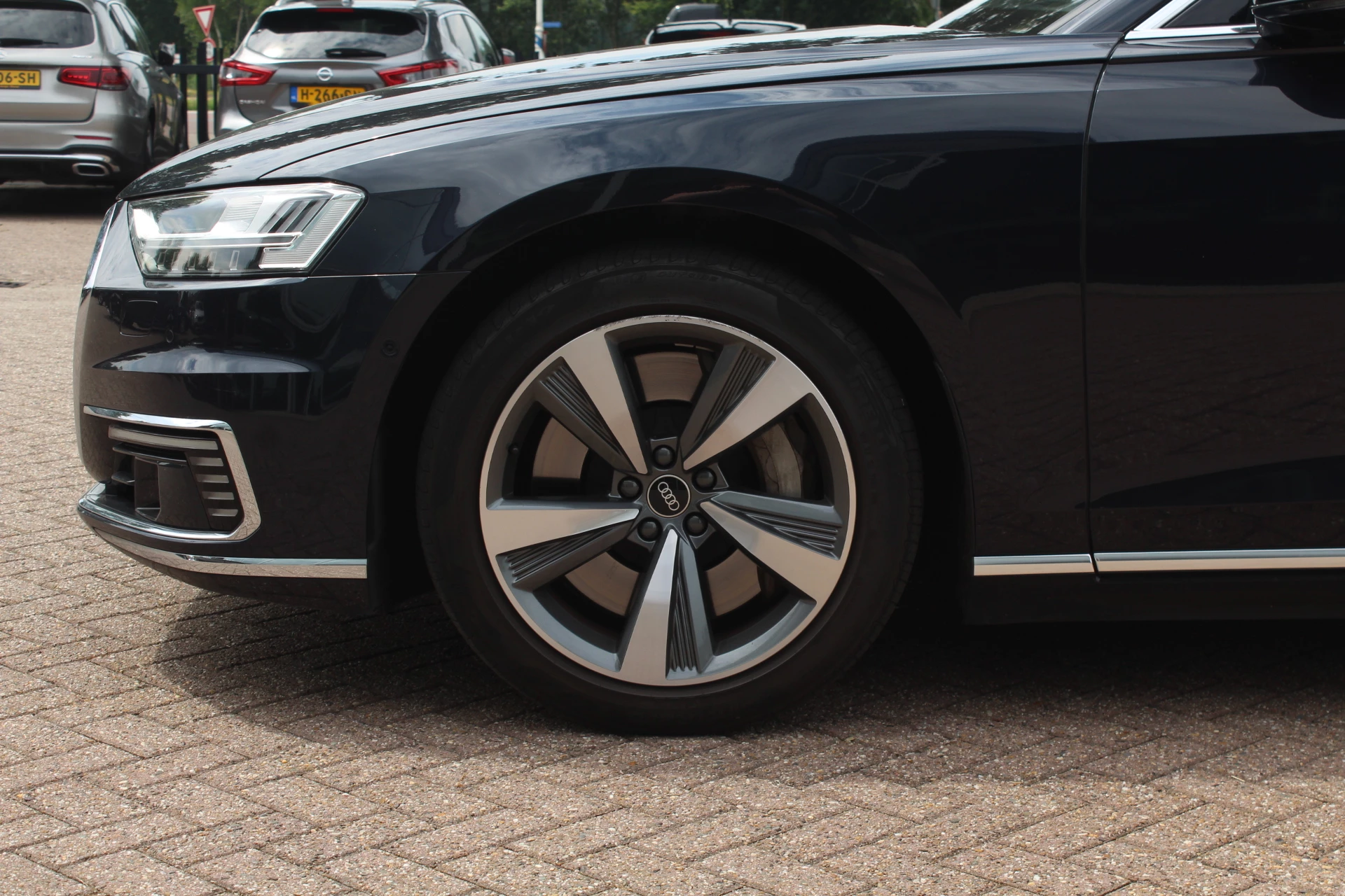 Hoofdafbeelding Audi A8