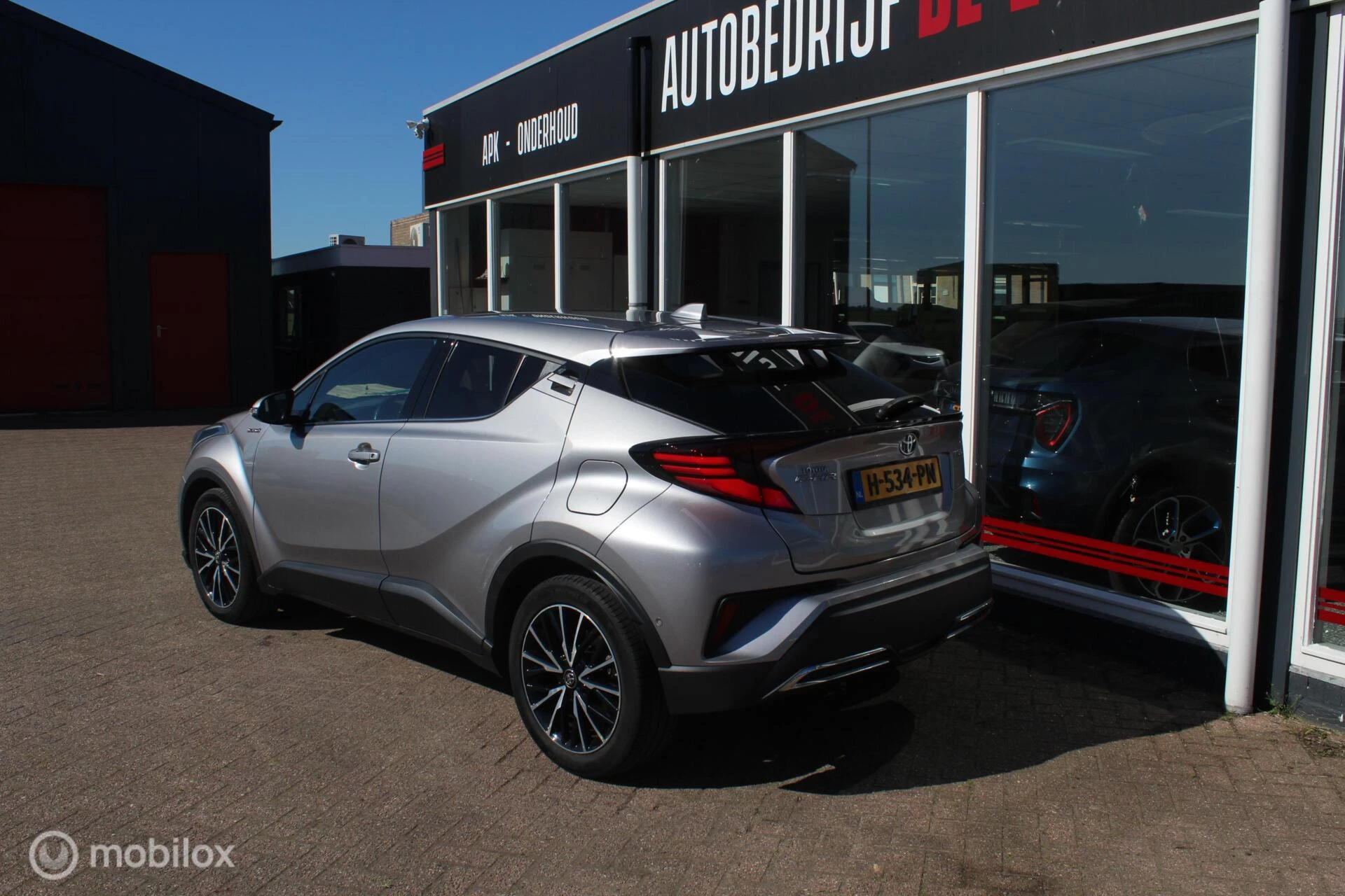 Hoofdafbeelding Toyota C-HR