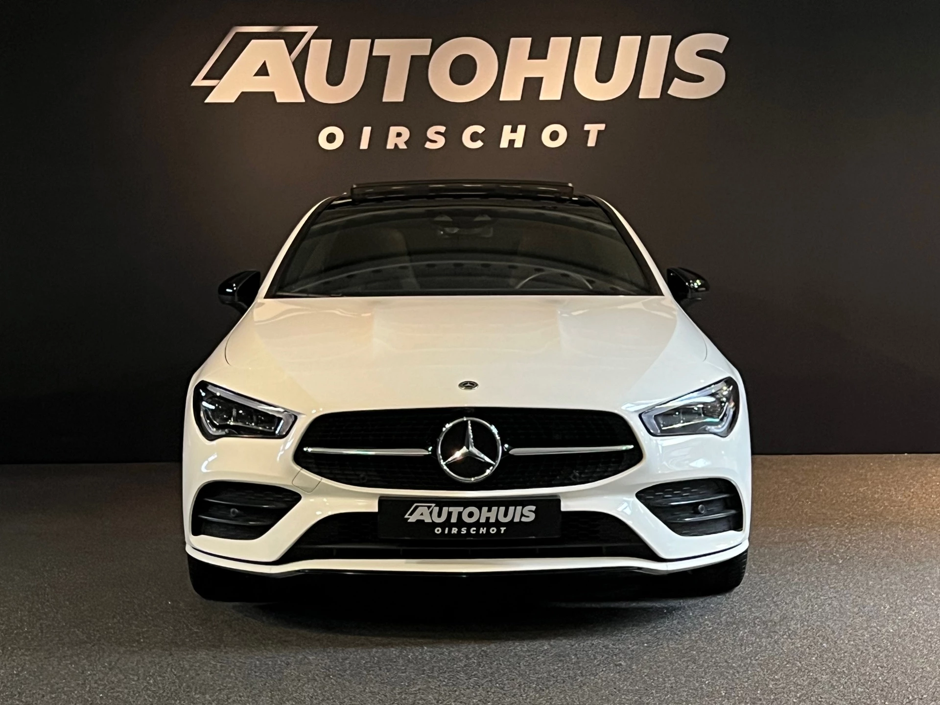 Hoofdafbeelding Mercedes-Benz CLA