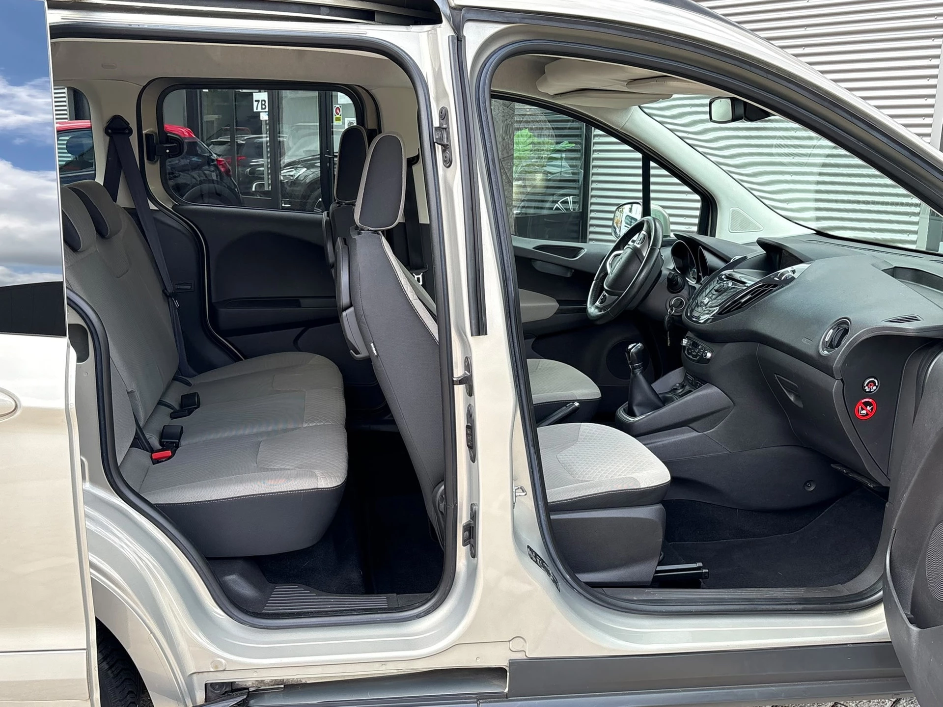 Hoofdafbeelding Ford Tourneo Courier