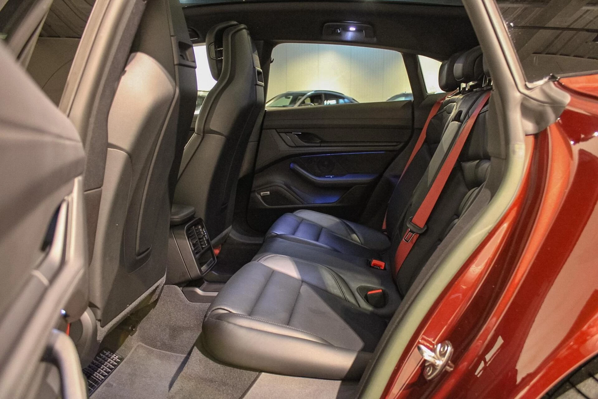 Hoofdafbeelding Porsche Taycan