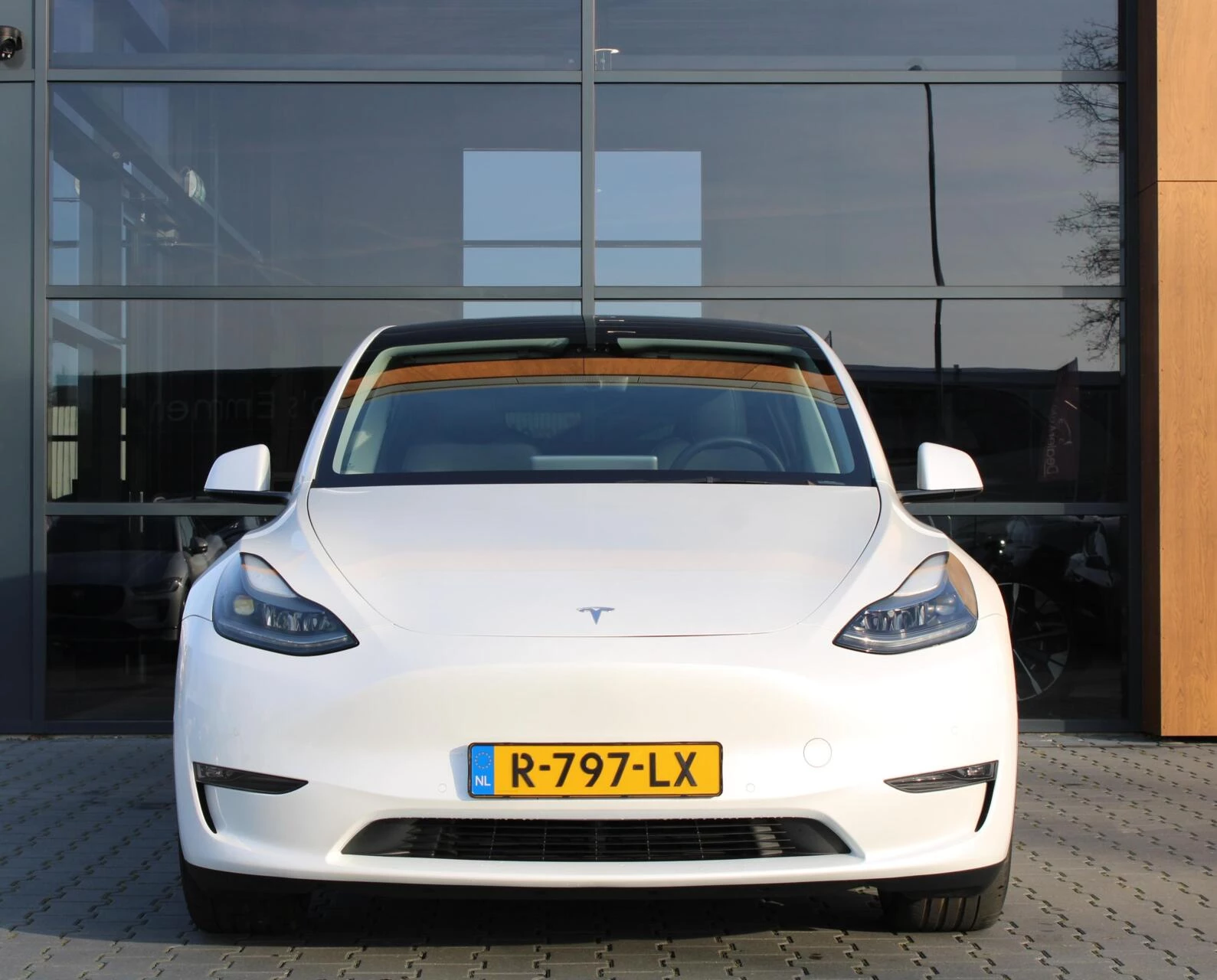 Hoofdafbeelding Tesla Model Y