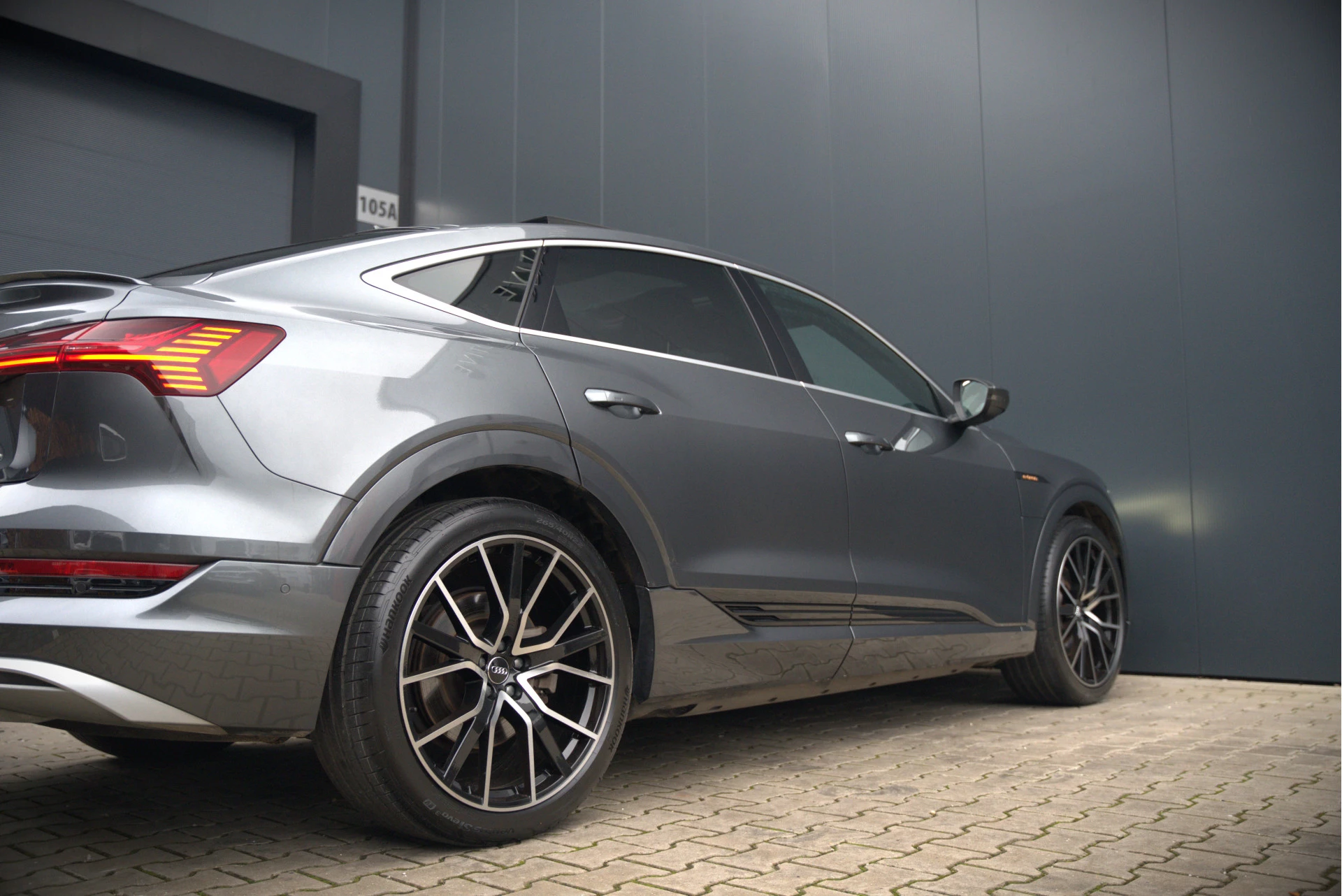 Hoofdafbeelding Audi e-tron