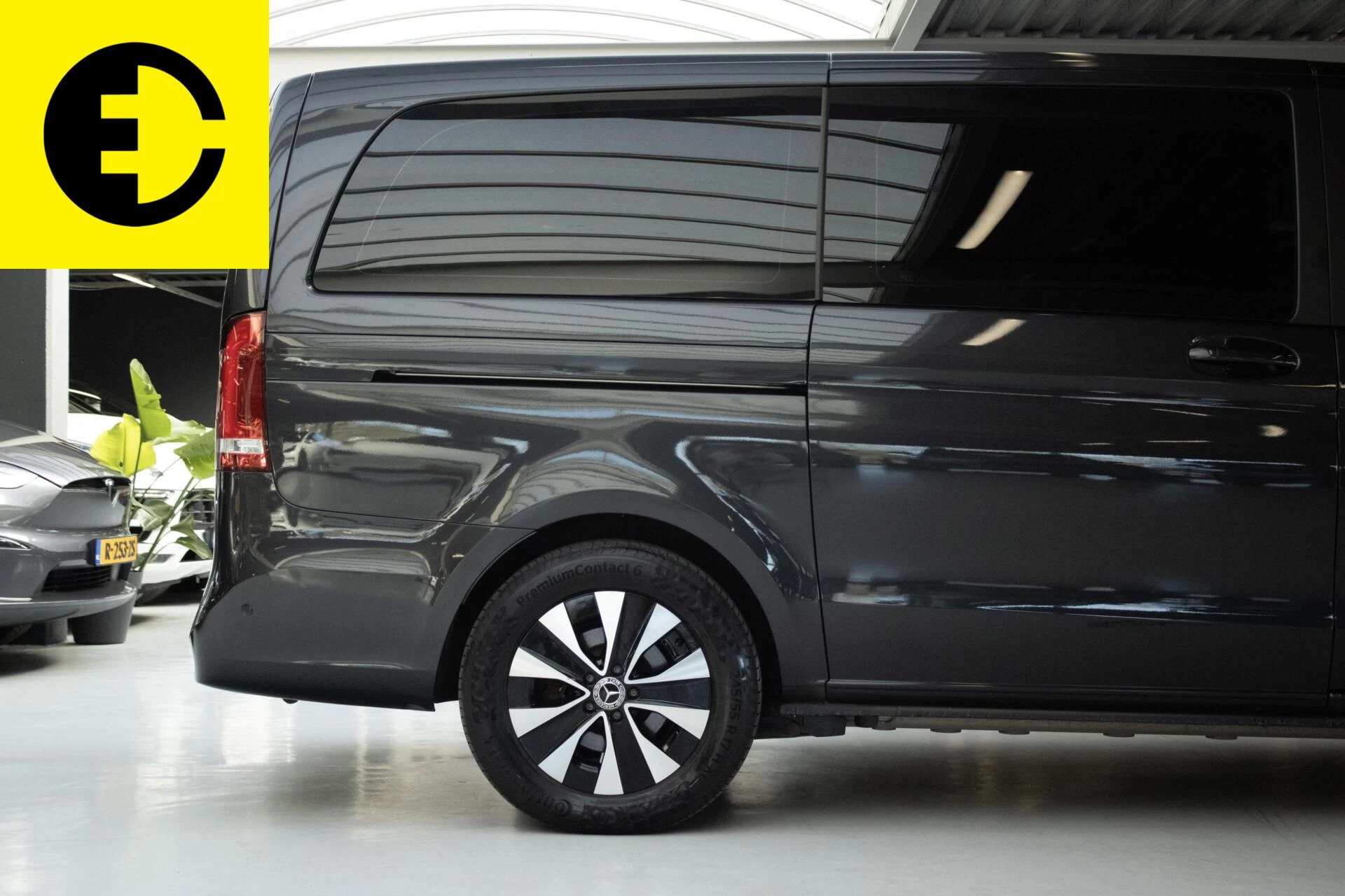 Hoofdafbeelding Mercedes-Benz EQV