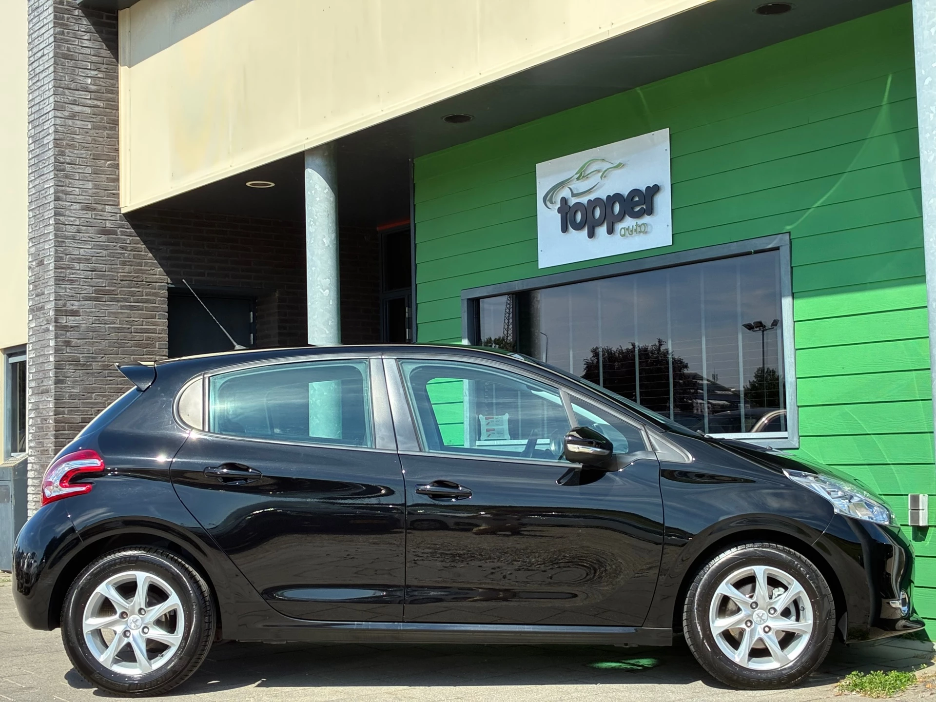 Hoofdafbeelding Peugeot 208