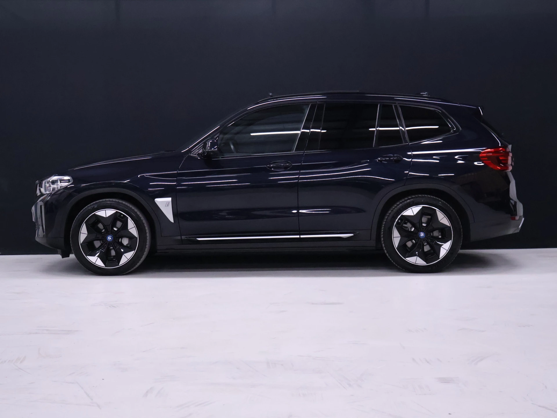 Hoofdafbeelding BMW iX3