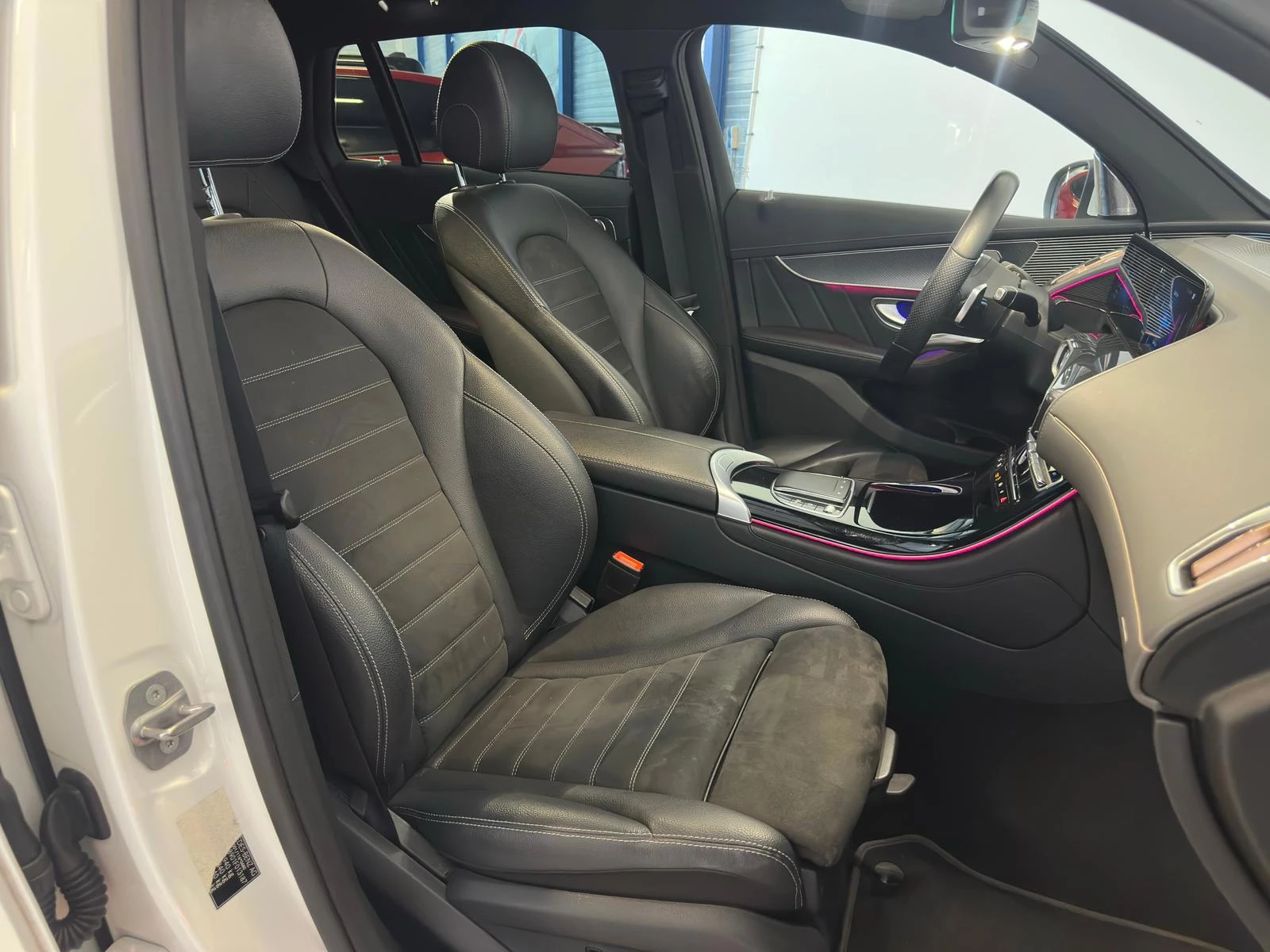 Hoofdafbeelding Mercedes-Benz EQC